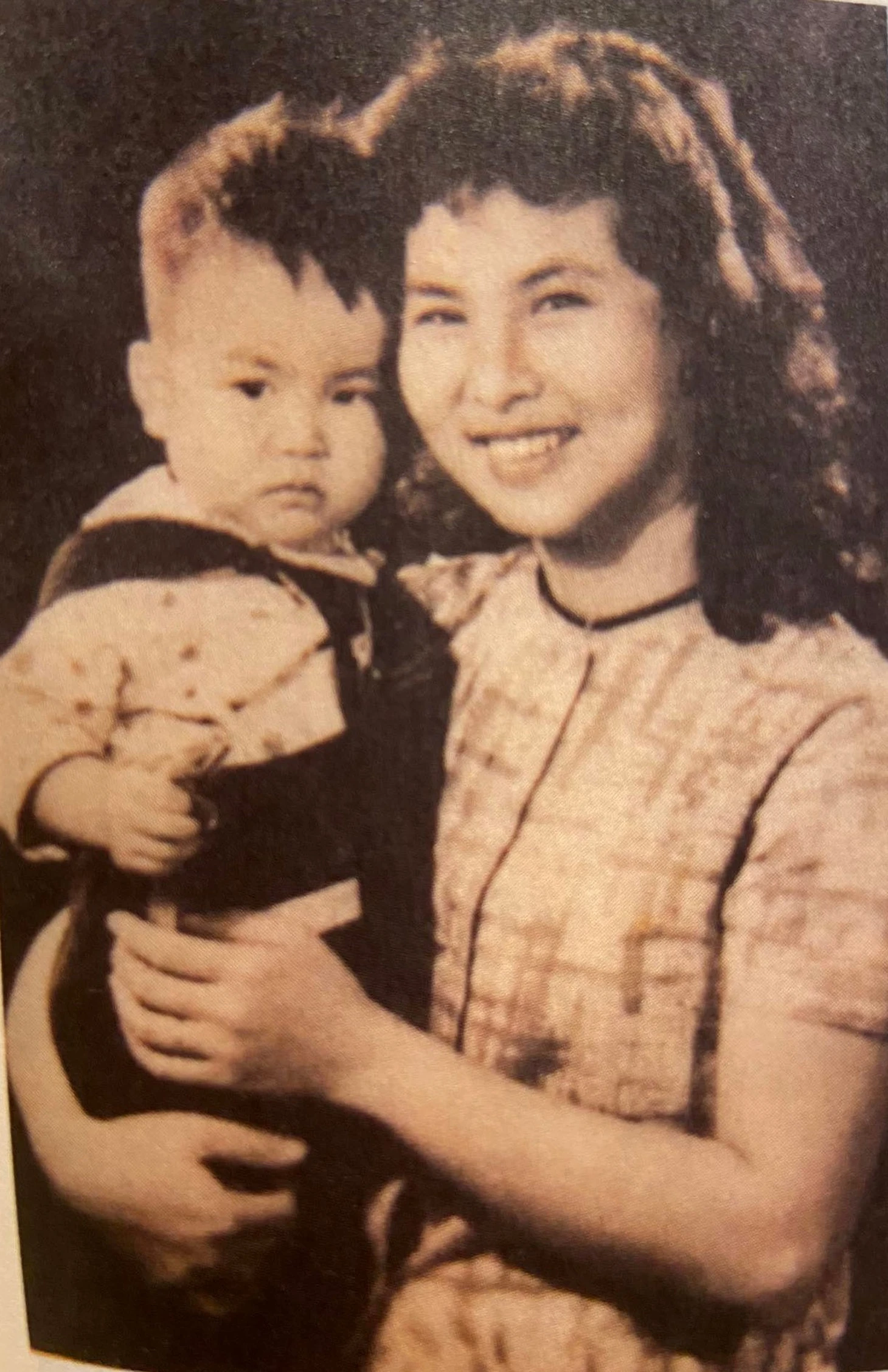 Xuân Quỳnh và nỗi khát yêu cháy bỏng: Trong đáy mắt trời xanh là vĩnh viễn - Ảnh 2.