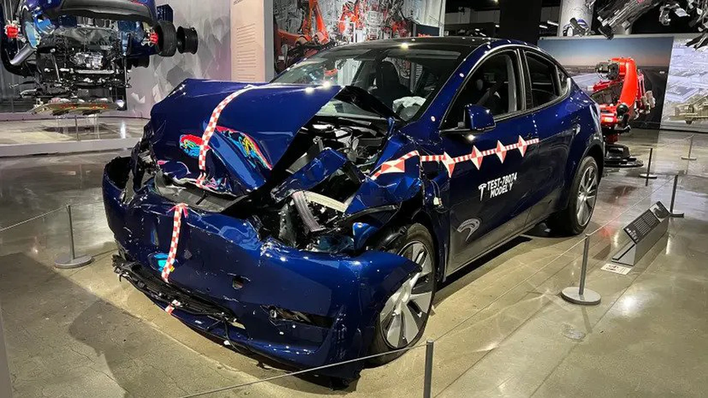 Triển lãm Tesla: Từ sự xấu hổ của Elon Musk tới tai nạn và thành công của Tesla - Ảnh 7.