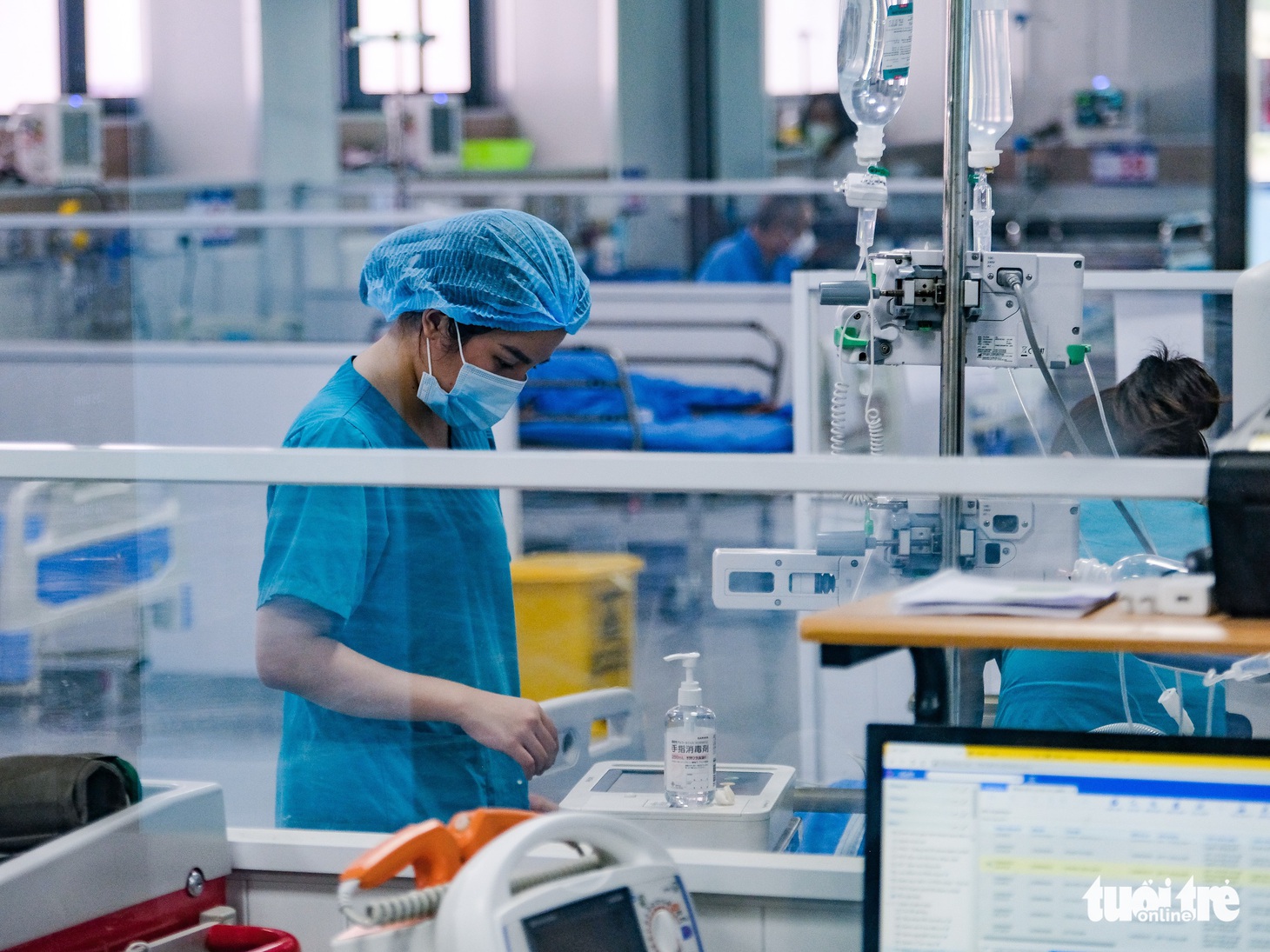 Tin sáng 25-11: Giá heo thấp kéo dài, người chăn nuôi ra sao? 5 triệu dân TP.HCM đã có CCCD gắn chip - Ảnh 6.