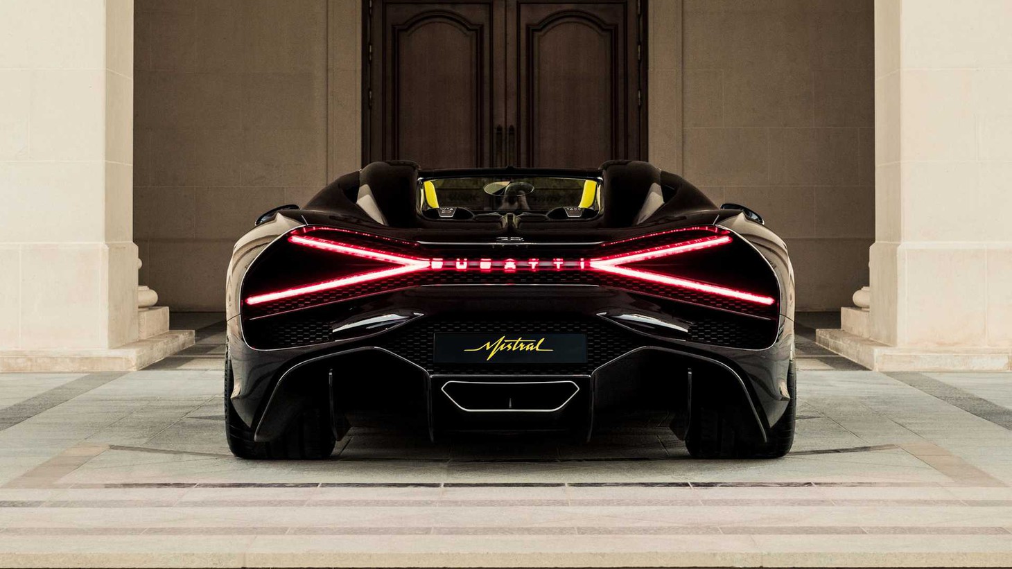 Bugatti chiều giới siêu giàu Trung Đông: 2024 giao xe nhưng nay đã trưng bày cho ngắm - Ảnh 5.