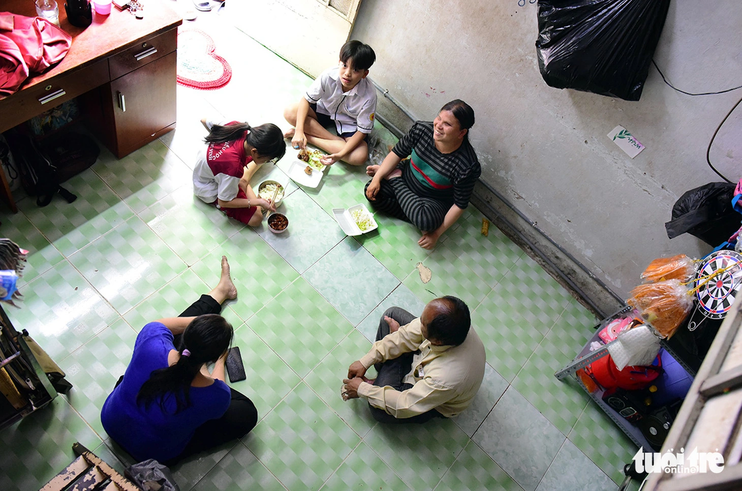 Trong căn nhà trọ nhỏ xíu ấy là câu chuyện tình yêu thật đẹp - Ảnh 4.