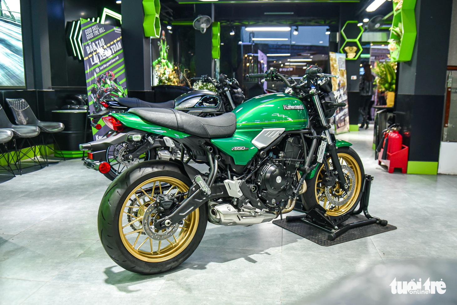 Loạt mô tô 600cc tại Việt Nam: Nhiều lựa chọn tầm giá 200 triệu đồng - Ảnh 2.