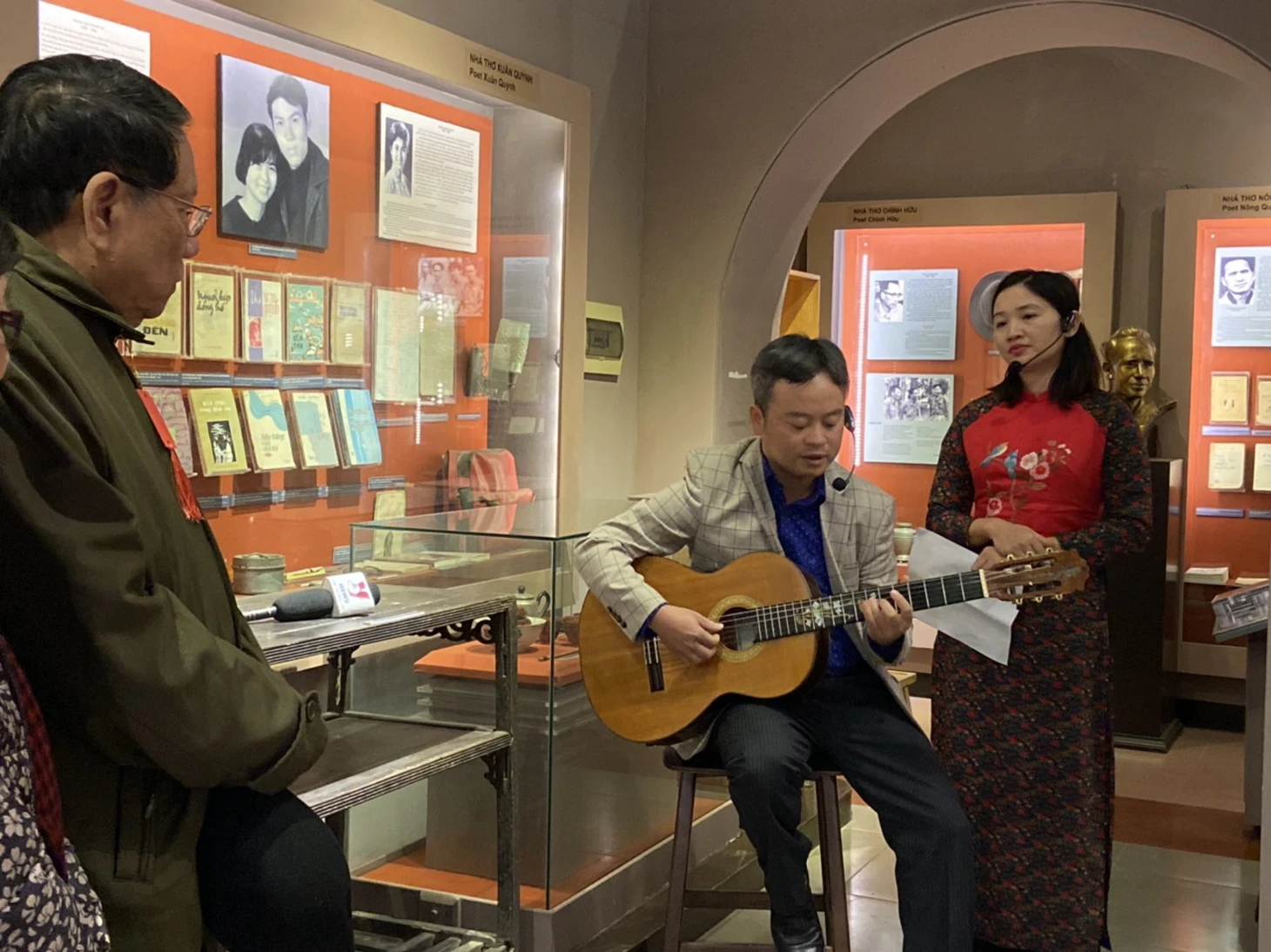 Mang Lý Thường Kiệt, Nguyễn Trãi, Nguyễn Du, Nam Cao, Lưu Quang Vũ vào tour du lịch văn học - Ảnh 5.
