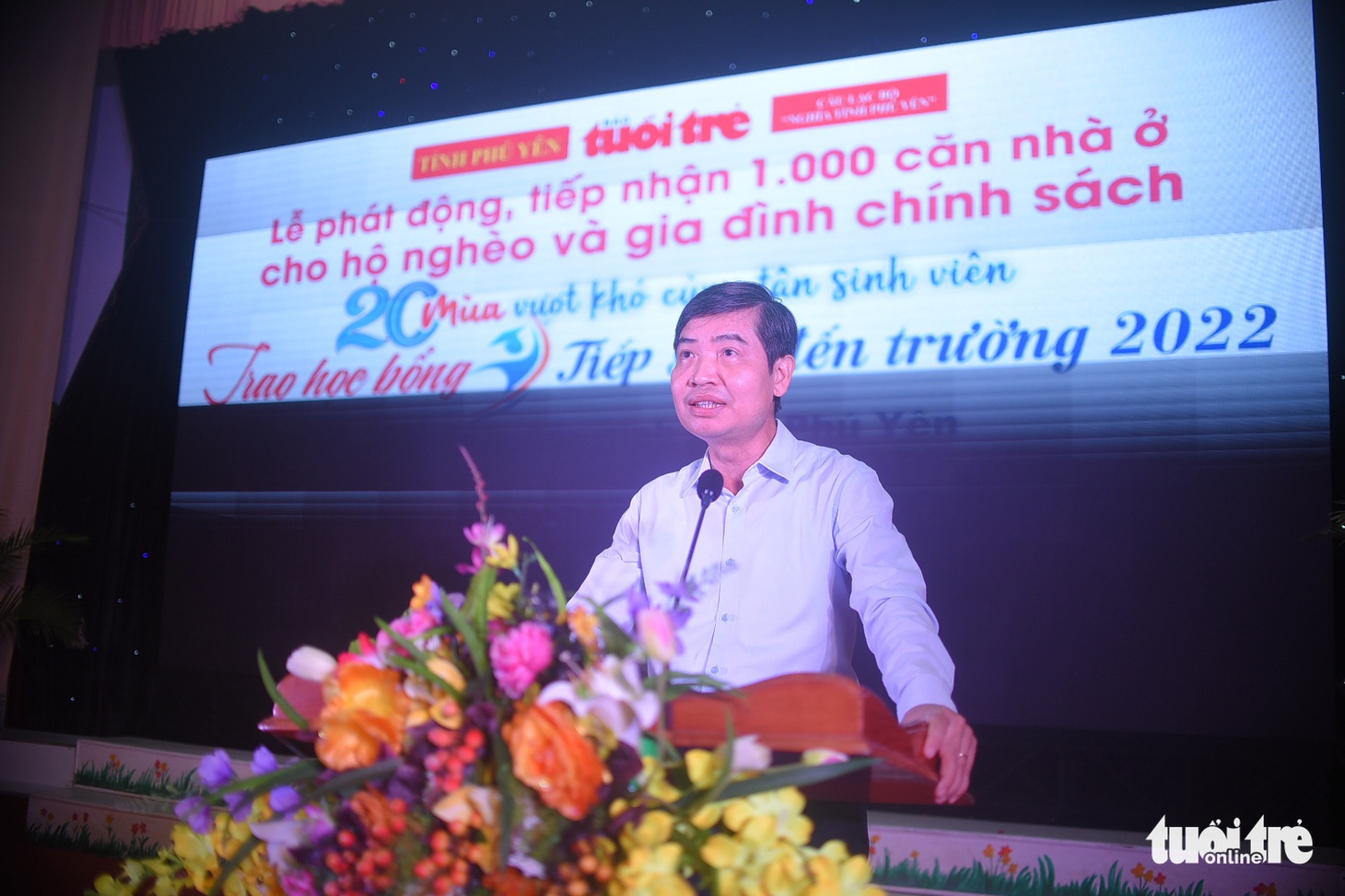 Niềm vui nhân đôi trong lễ trao học bổng ‘Tiếp sức đến trường’ tại Phú Yên - Ảnh 13.