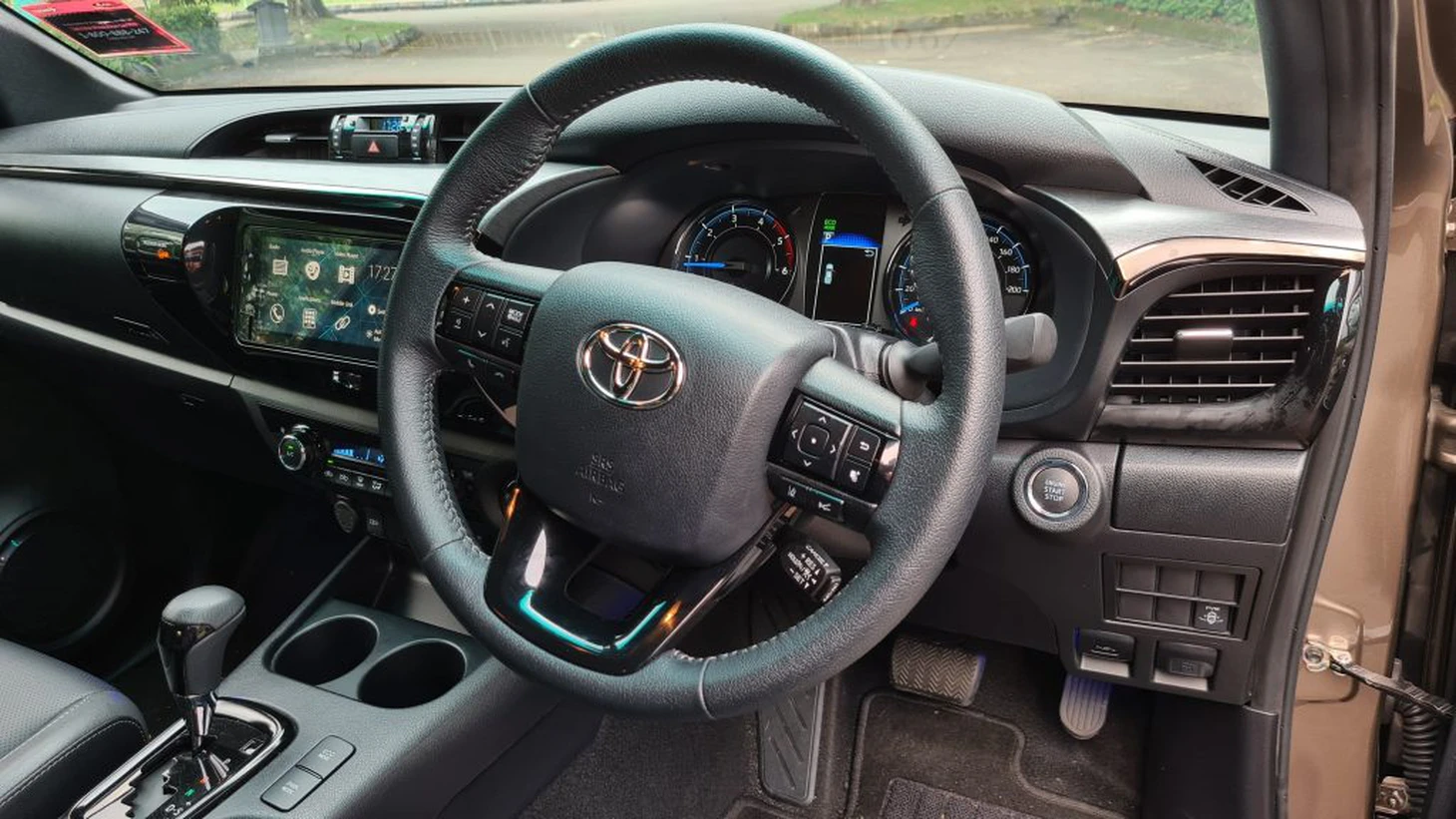 Toyota Hilux Rogue lần đầu lộ diện tại Đông Nam Á: Nâng cấp cấu hình mạnh nhất chạy địa hình - Ảnh 11.
