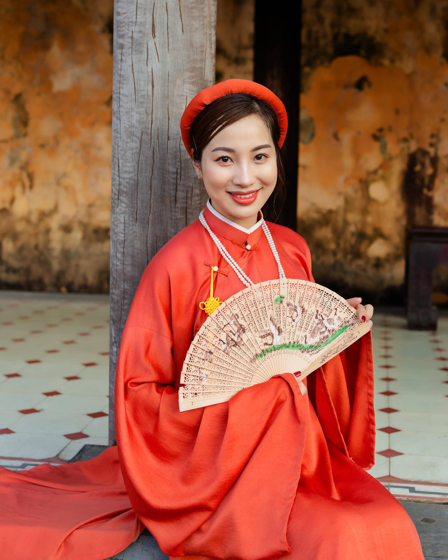 Giới trẻ xúng xính áo dài quảng bá Huế thành điểm đến an toàn và thân thiện - Ảnh 4.