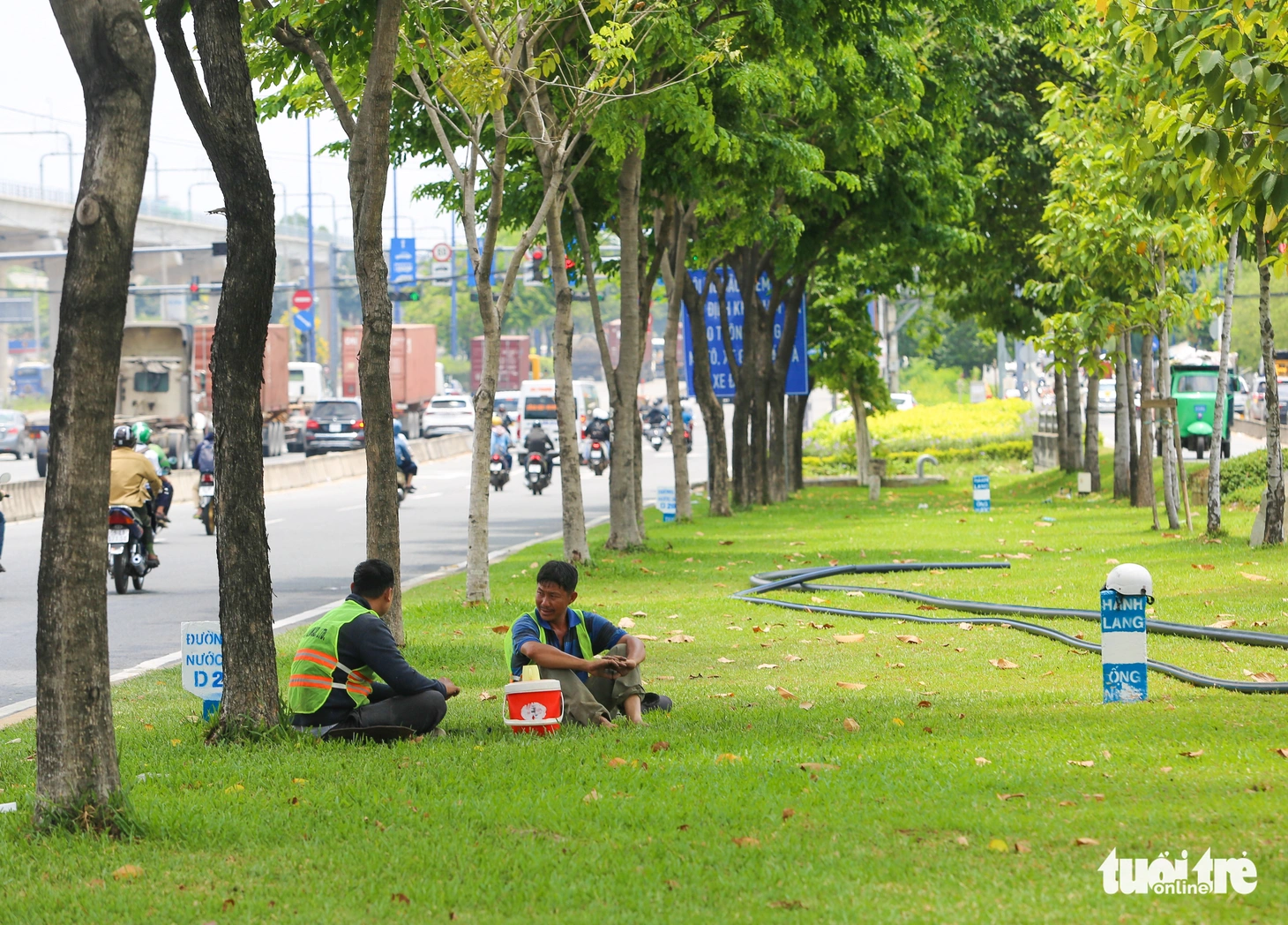 TP.HCM nắng oi ả, miền Nam mưa tăng dần dịp lễ 30-4 và 1-5 - Ảnh 6.