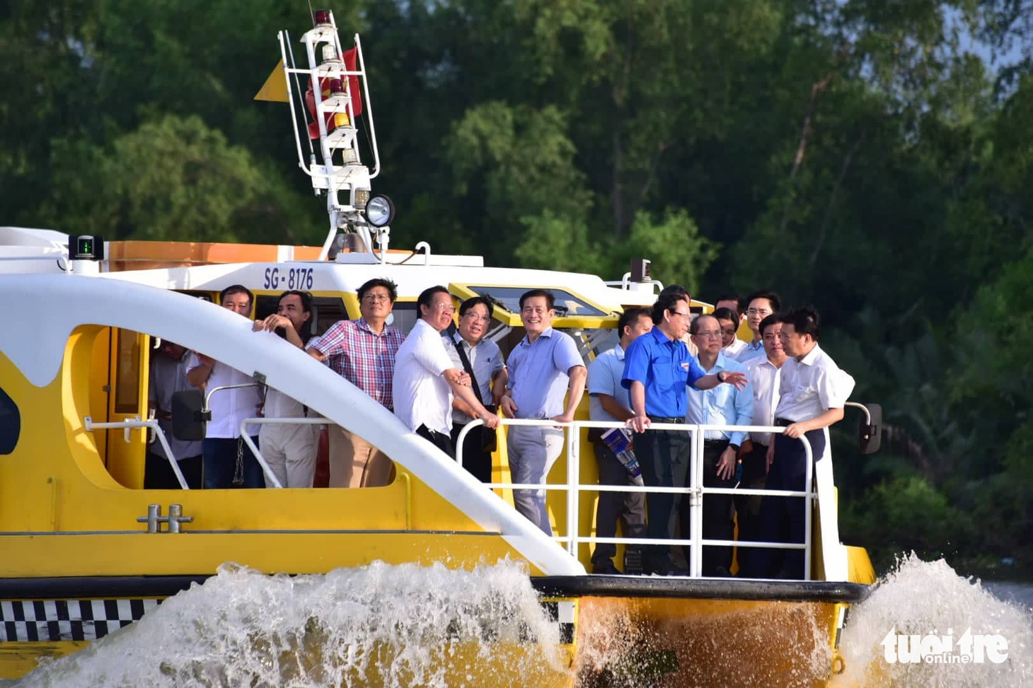Bí thư, Chủ tịch TP.HCM khảo sát tìm cách phát triển sông Sài Gòn - Ảnh 12.