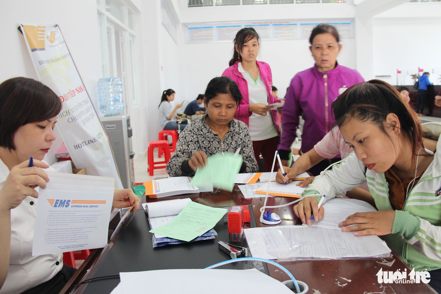 Tin sáng 21-7: Giá xăng có thể giảm sâu; Bình Dương phải thu hồi 6,1 tỉ đồng trợ cấp chi sai - Ảnh 3.