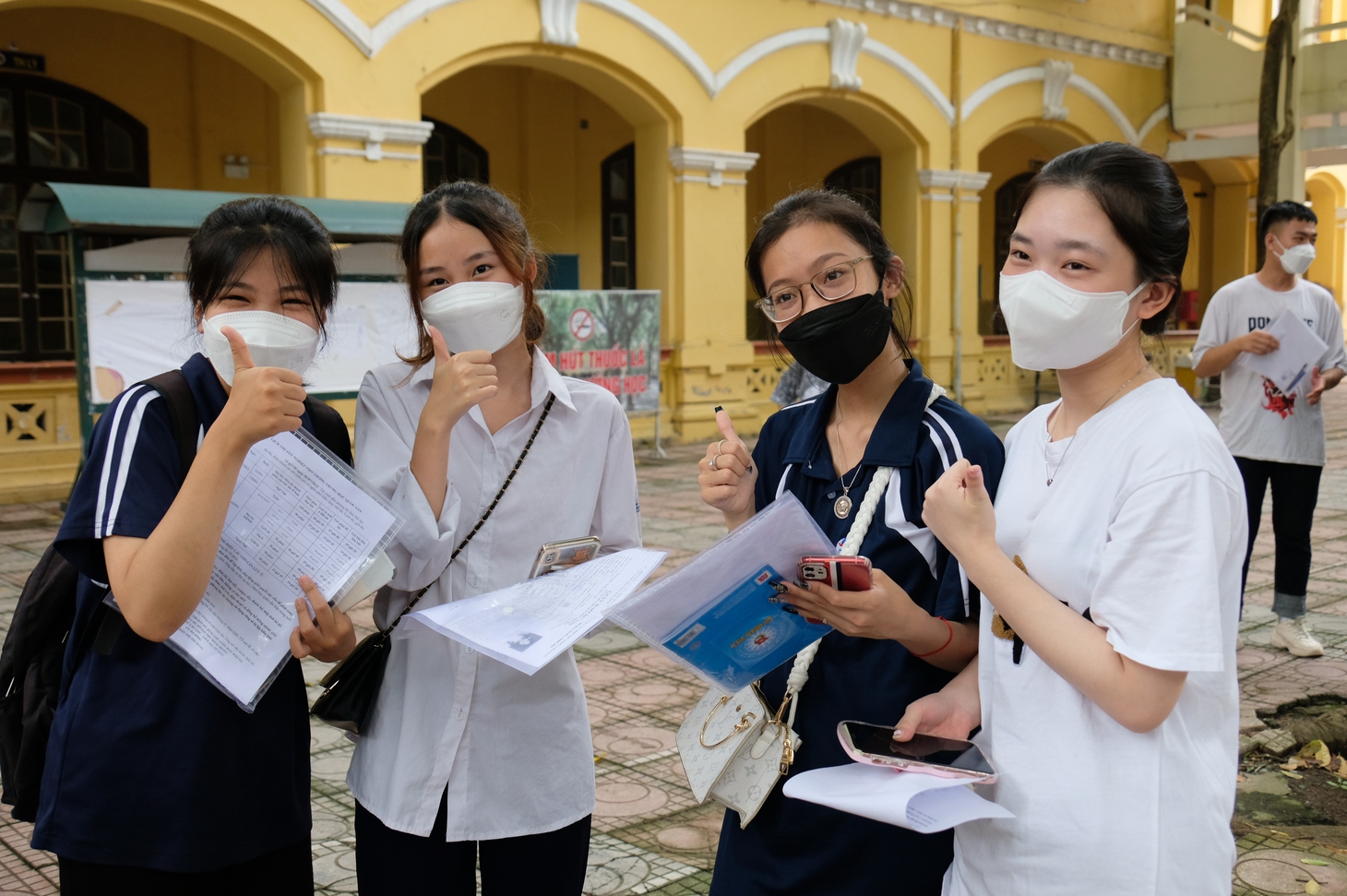 ĐH Ngoại thương công bố điểm sàn, 23,50 mới đủ điều kiện xét tuyển theo phương thức 4 - Ảnh 1.