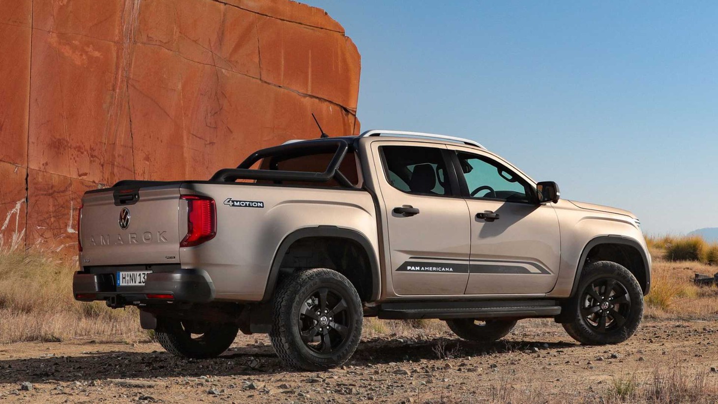 Volkswagen Amarok ra mắt: Bản sao của Ford Ranger - Ảnh 12.