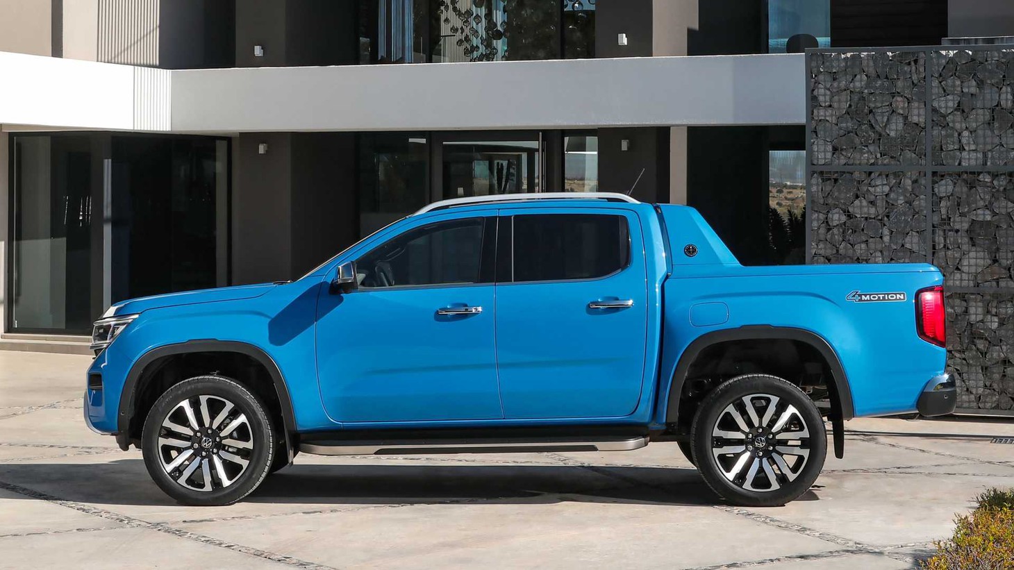 Volkswagen Amarok ra mắt: Bản sao của Ford Ranger - Ảnh 6.
