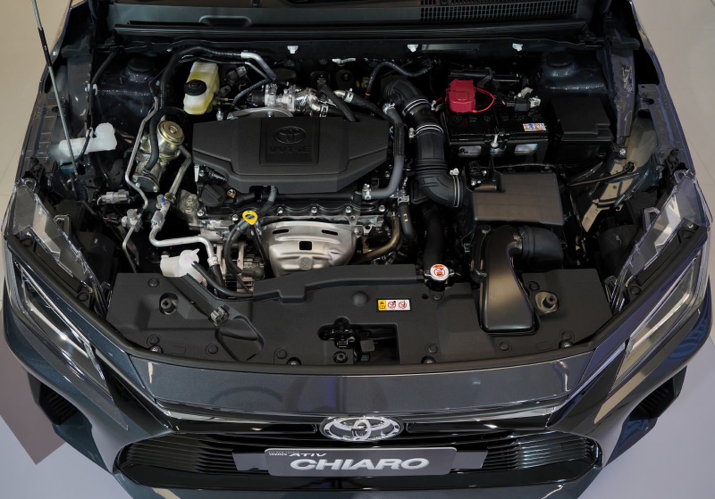 Chùm ảnh thực tế đầu tiên của Toyota Vios đời mới: Nội thất đen bớt sang hơn bản quảng cáo - Ảnh 6.