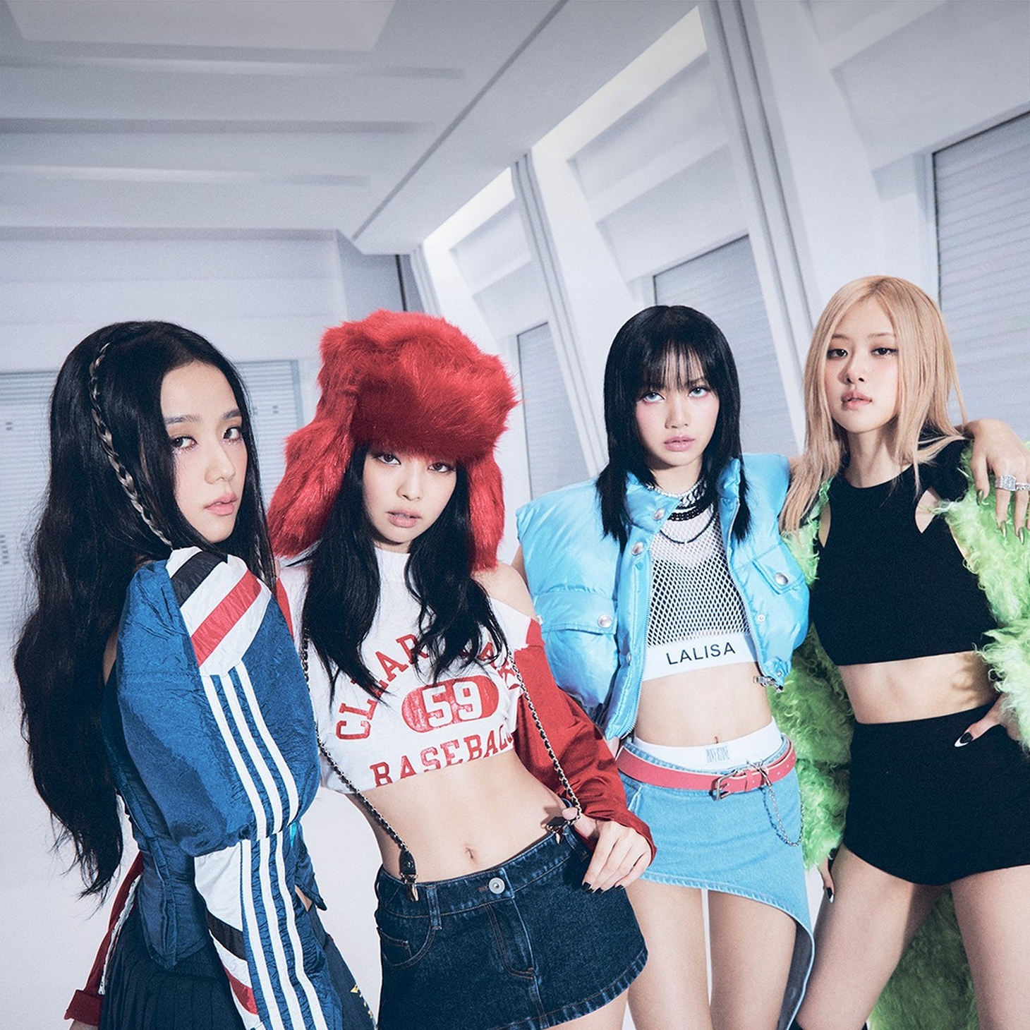 Hòa Minzy ủng hộ đồng bào miền Trung 300 triệu đồng; Blackpink ‘càn quét’ bảng xếp hạng Billboard - Ảnh 2.