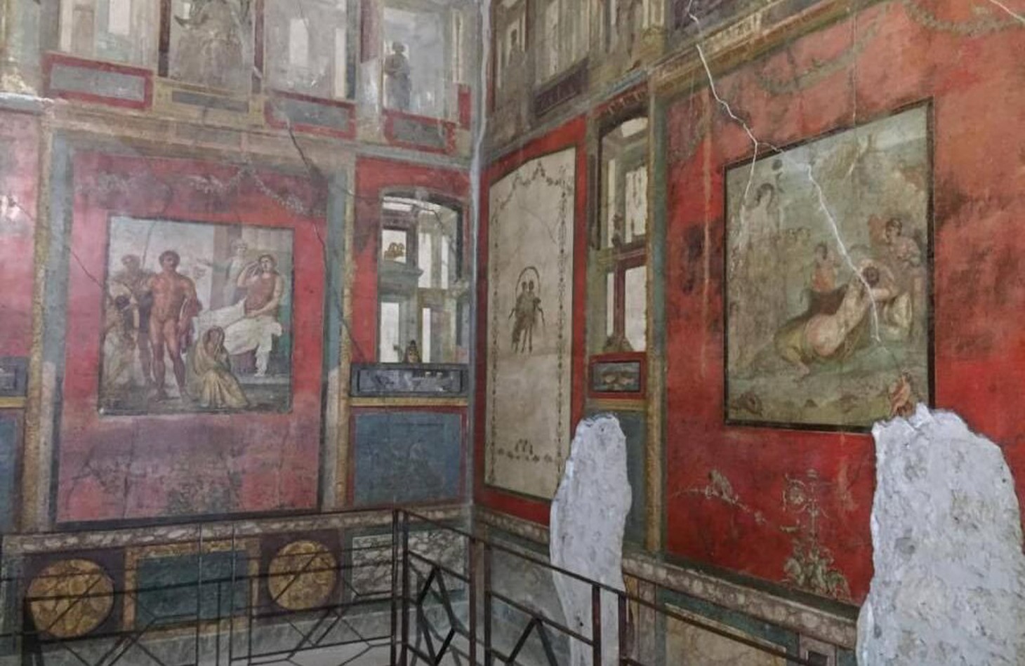Khám phá biệt thự cổ đại Pompeii vừa được trùng tu - Ảnh 1.