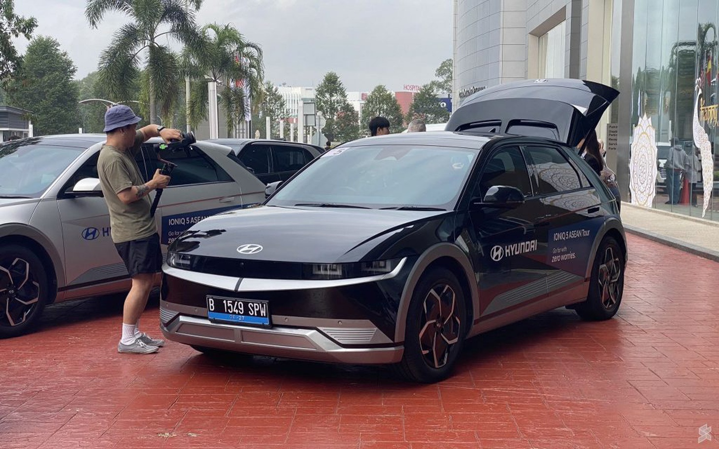 Đoàn 5 chiếc Hyundai Ioniq 5 chạy hơn 2.700km xuyên Đông Nam Á, sắp đến Việt Nam- Ảnh 4.