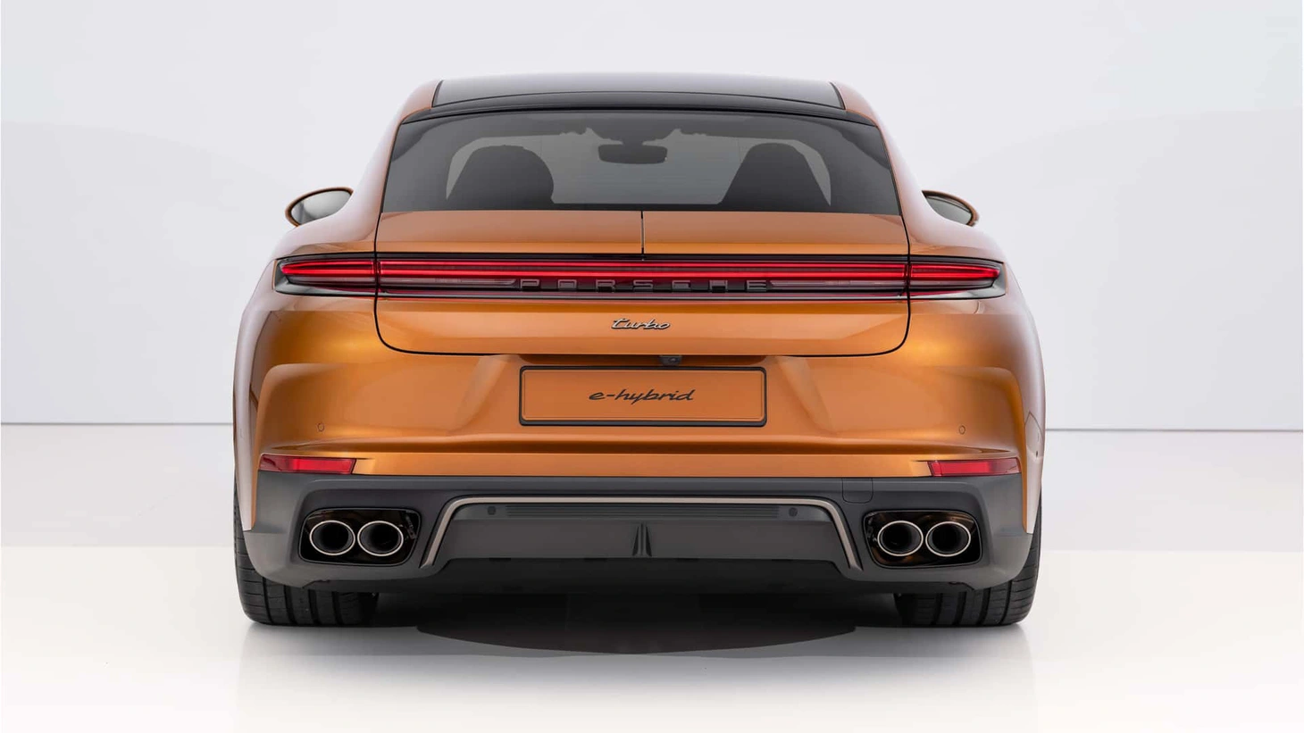 Porsche Panamera 2025 nâng cấp lớn nội thất, nhiều tùy chọn điện hóa, giá quy đổi từ 2,47 tỉ đồng- Ảnh 8.