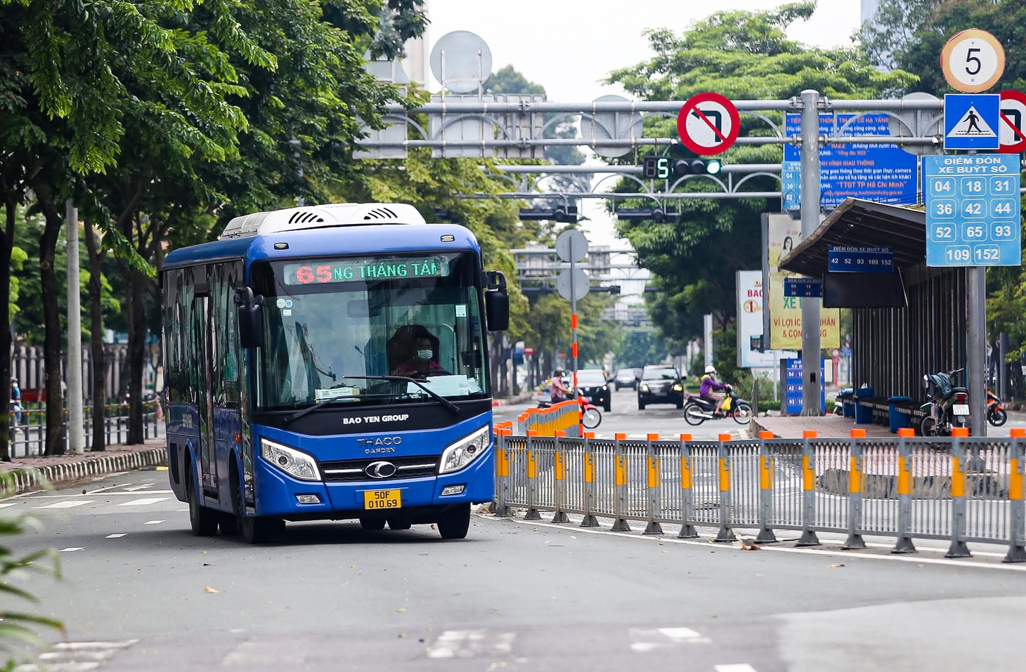 Xe buýt - Ảnh minh họa: CHÂU TUẤN