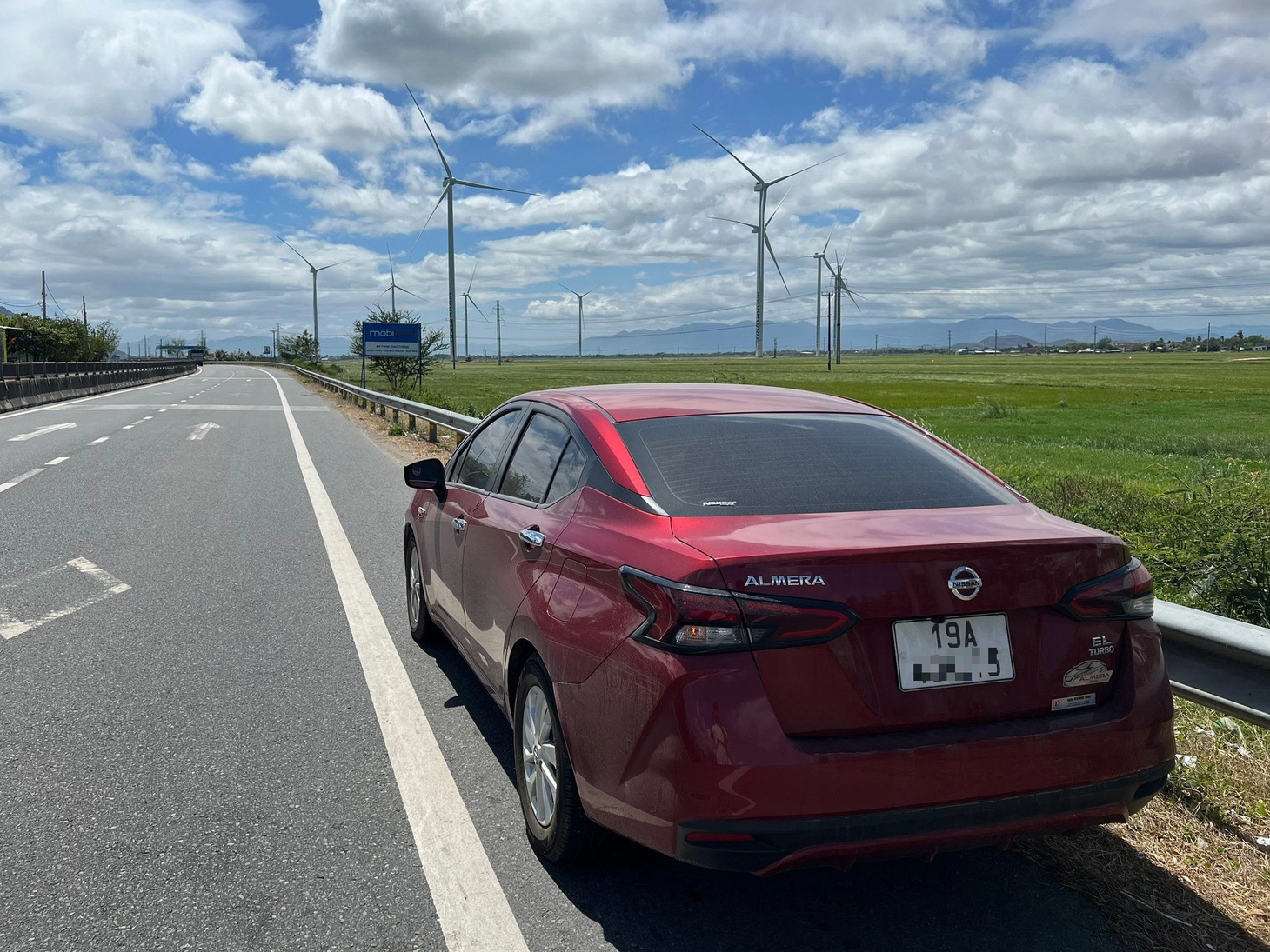Chủ xe Nissan Almera xuyên Việt: Đi 4.000km, xe lì chứ không yếu như đồn thổi - Ảnh 3.