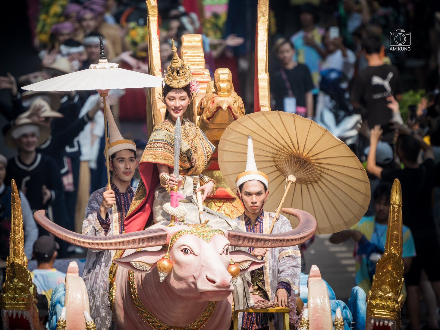 Nữ hoàng té nước Songkran 2023 vẫn là nàng Baifern - Ảnh 3.