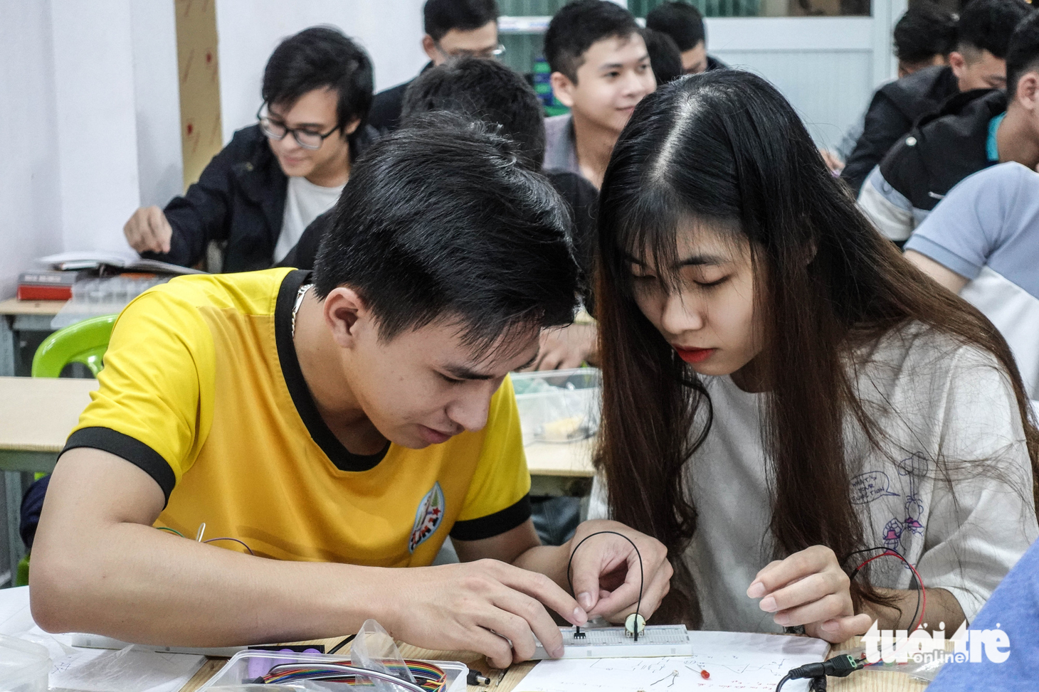 Chàng trai nhiều sáng chế khởi nghiệp khi còn là sinh viên - Ảnh 4.