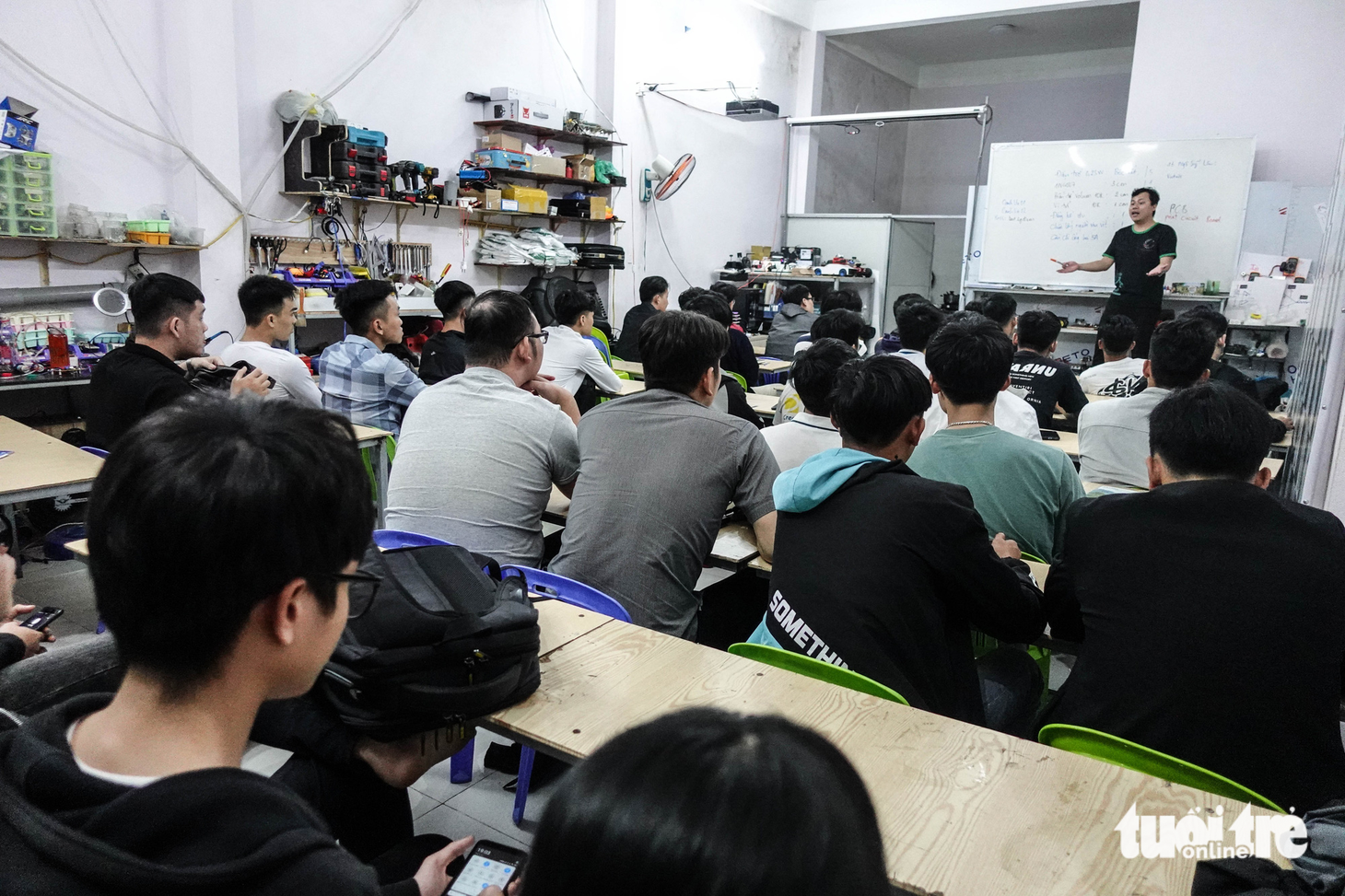 Chàng trai nhiều sáng chế khởi nghiệp khi còn là sinh viên - Ảnh 5.