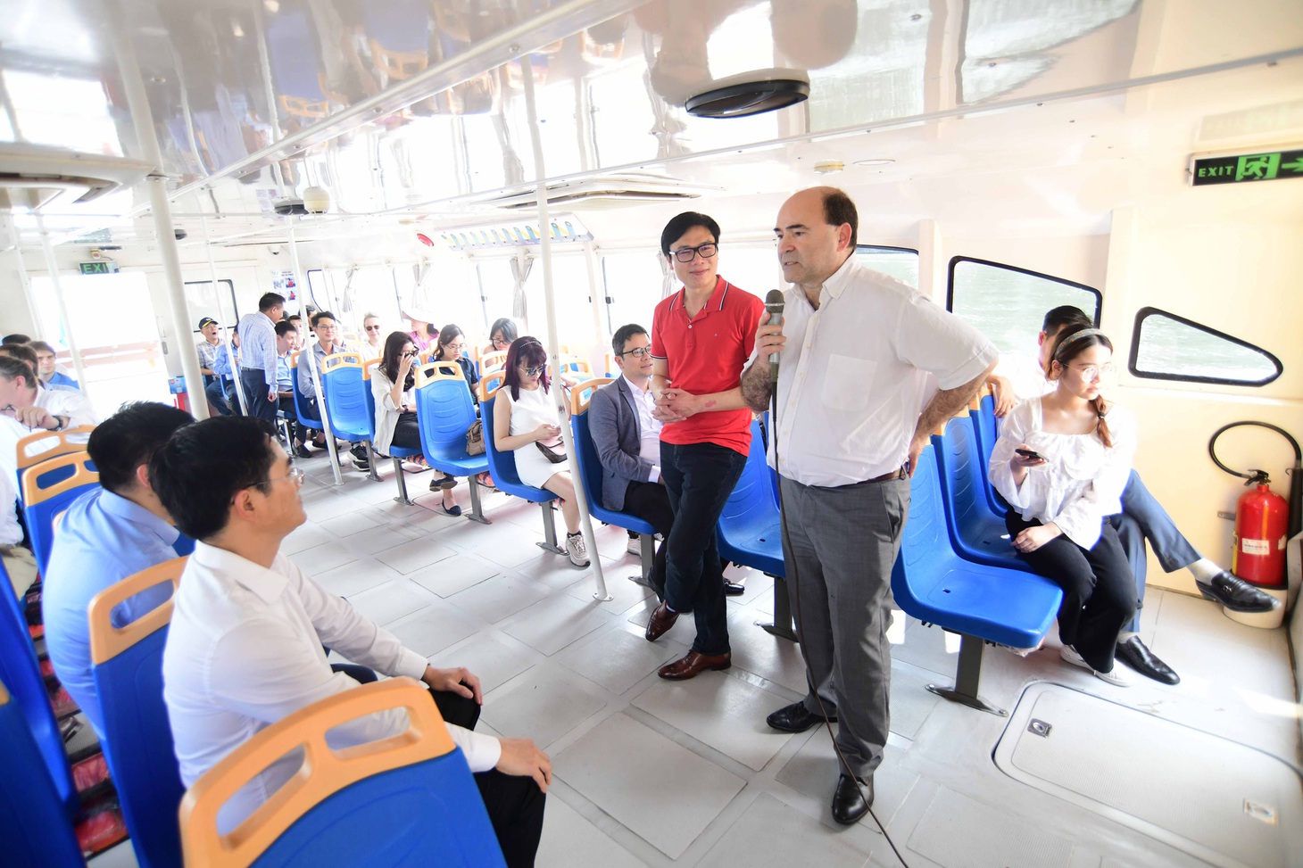 Đoàn chuyên gia Pháp và sở ngành TP.HCM khảo sát sông Sài Gòn - Ảnh 6.