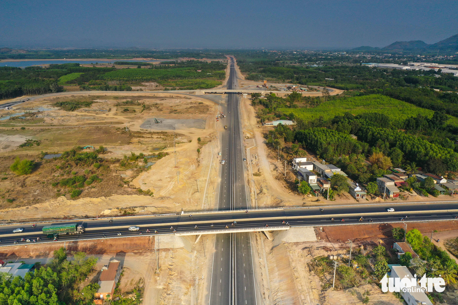 Ngắm cao tốc Phan Thiết - Dầu Giây nhiều người mong chờ - Ảnh 5.
