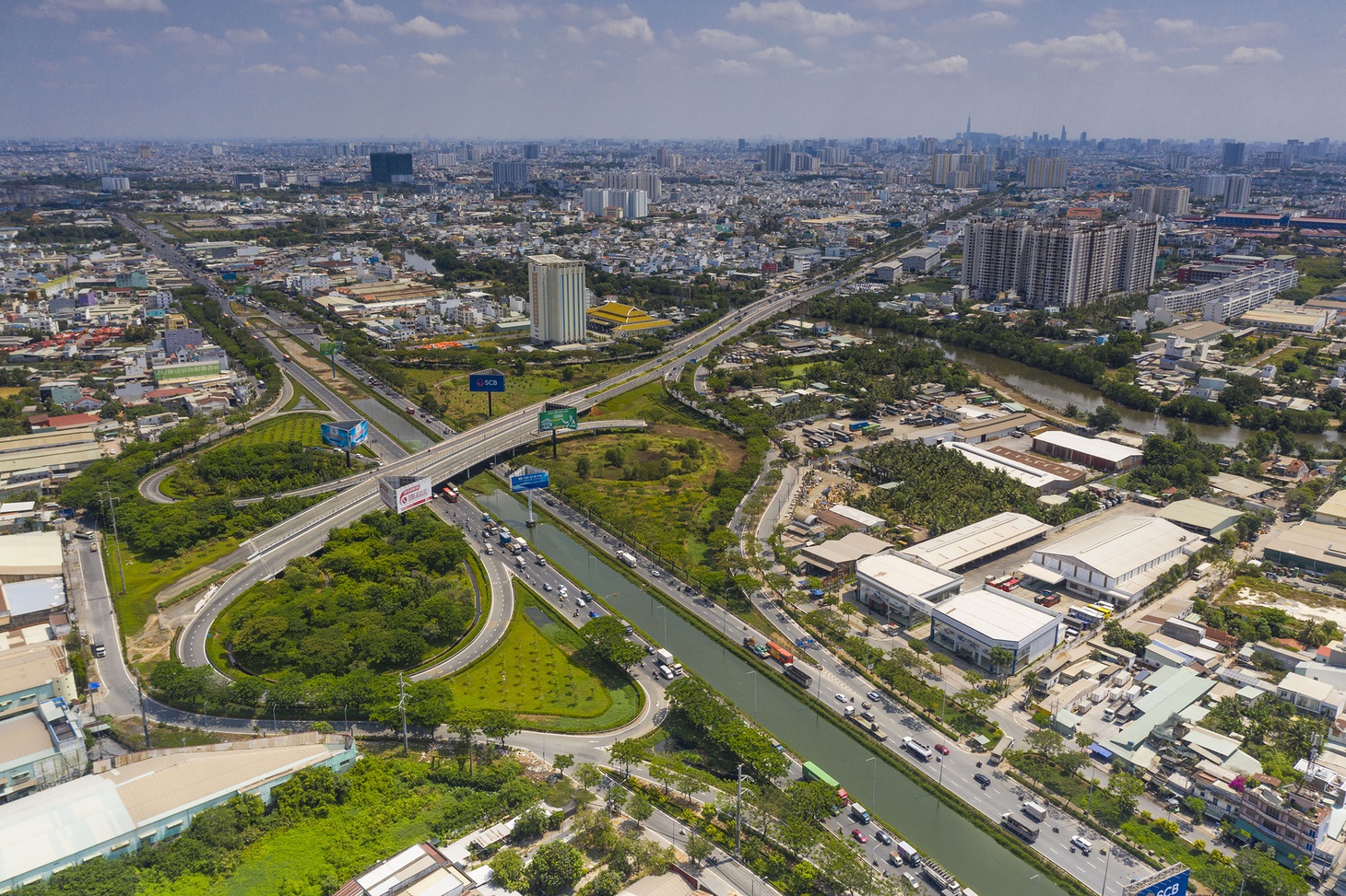 Cửa ngõ An Lạc
