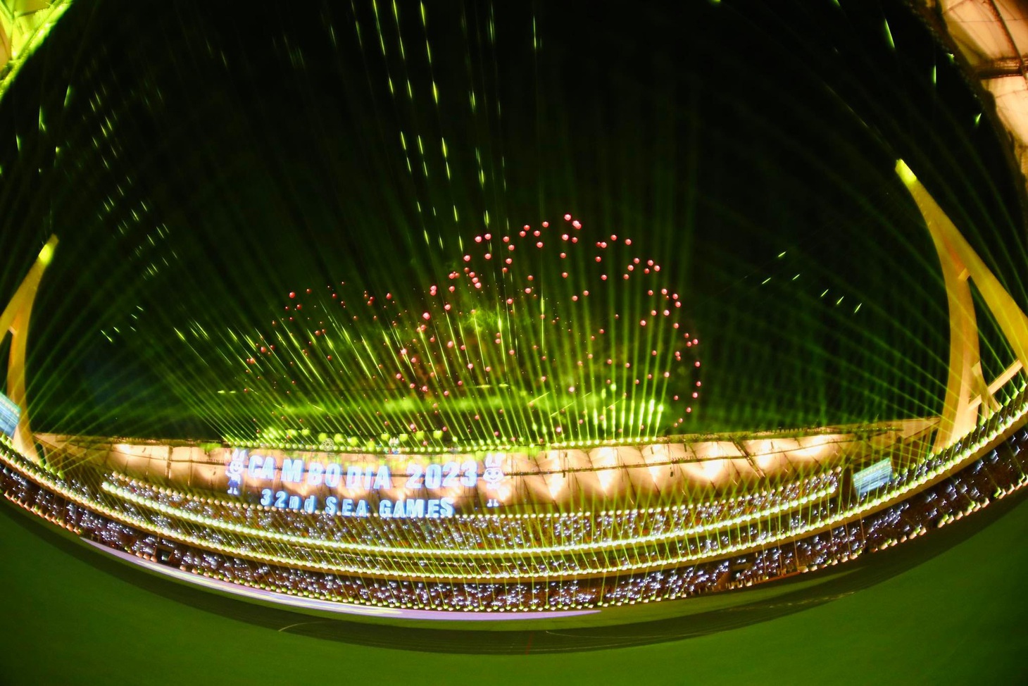 Đài đuốc bùng cháy, SEA Games 32 chính thức khai mạc - Ảnh 20.
