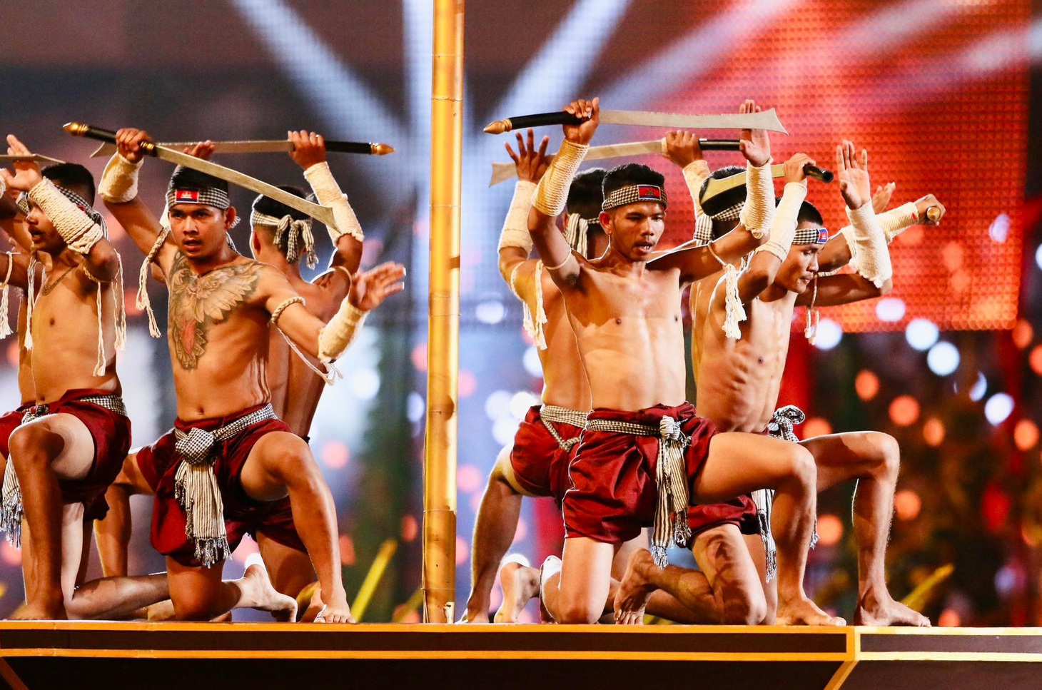 Đài đuốc bùng cháy, SEA Games 32 chính thức khai mạc - Ảnh 15.