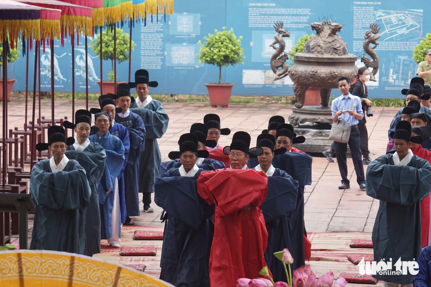 Khám phá Tết Đoan ngọ độc đáo từ cung đình đến dân gian - Ảnh 1.