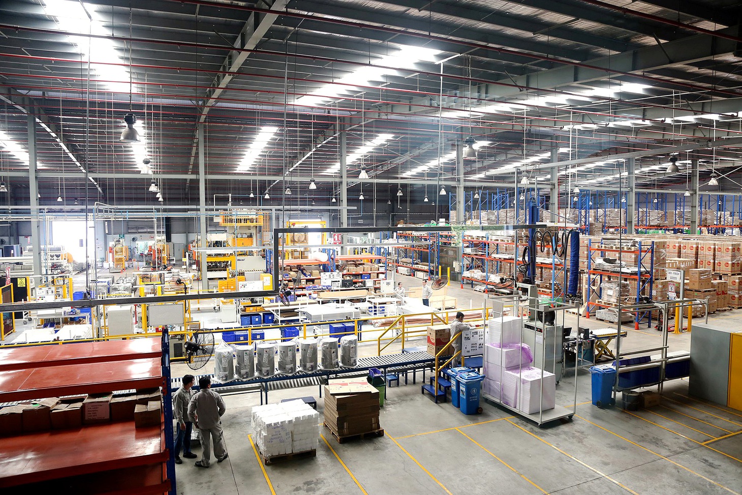 Công ty Rheem Việt Nam (vốn FDI từ Úc) vừa mở rộng dây chuyền trong Khu công nghiệp Đồng An 2, Bình Dương - Ảnh: TUẤN DUY