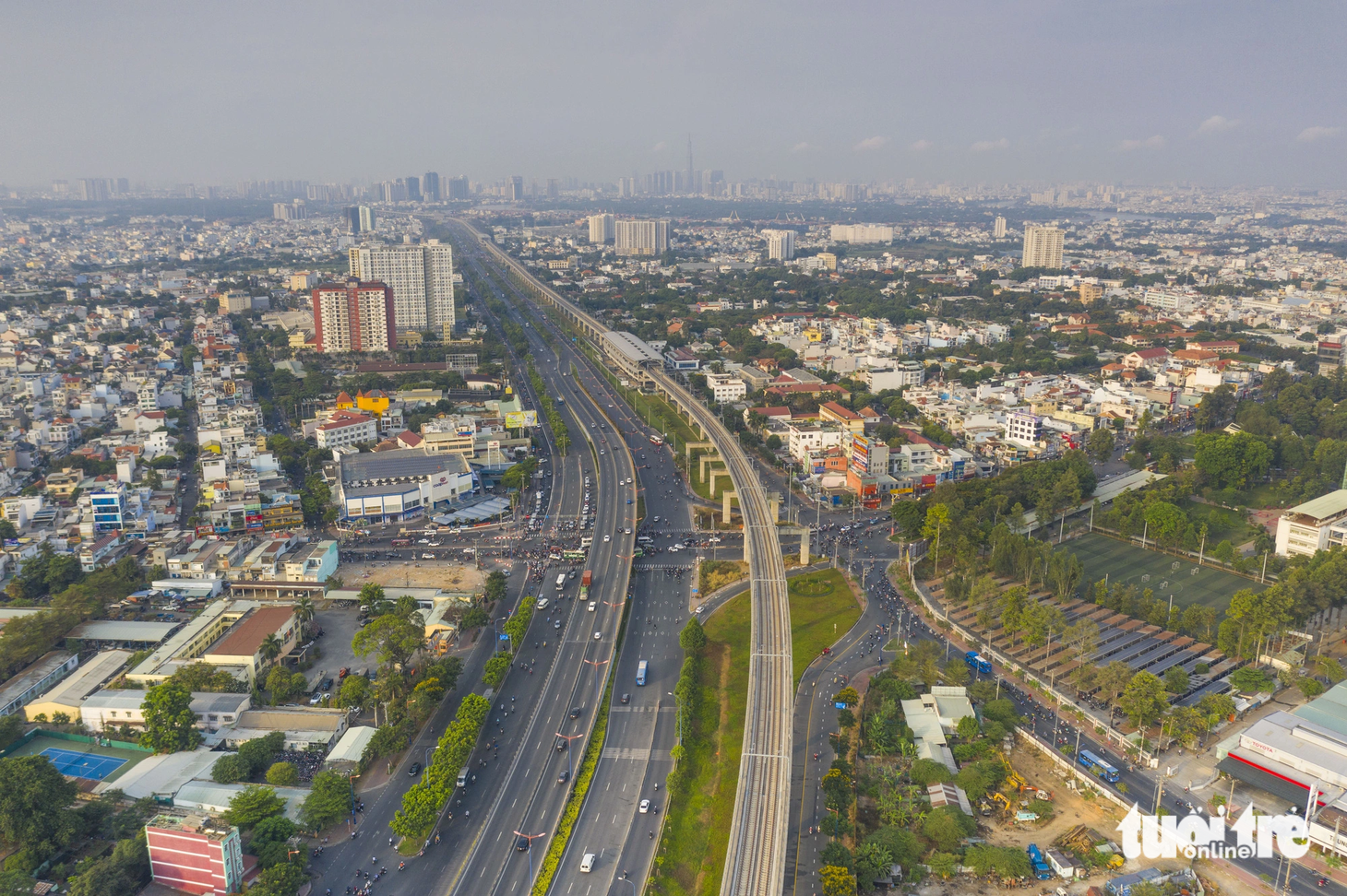 Đường Võ Nguyên Giáp có chiều dài 7,79km từ cầu Sài Gòn đến ngã tư Thủ Đức&nbsp;