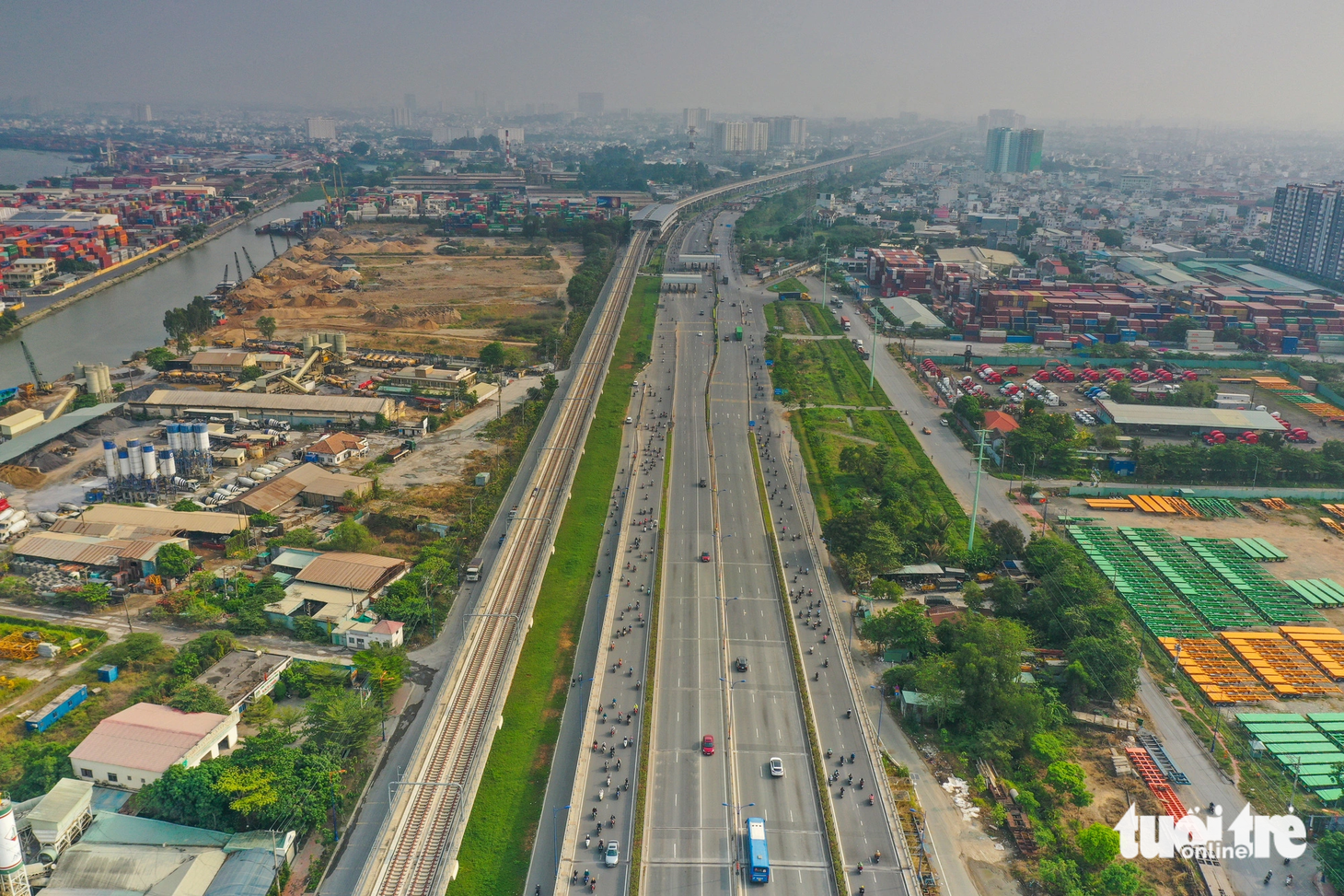 Việc chọn tên đường Võ Nguyên Giáp nhằm ghi nhận công lao to lớn của Đại tướng Võ Nguyên Giáp đối với sự nghiệp đấu tranh giải phóng dân tộc, thống nhất đất nước