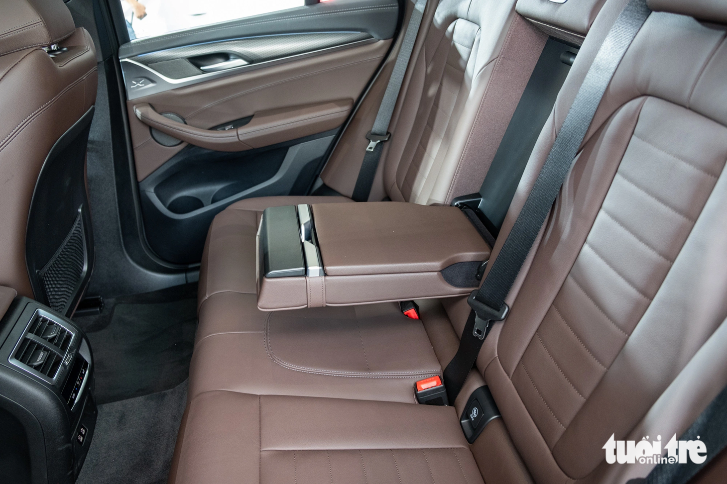 BMW iX3 cực hợp với dân 'phượt' ra mắt Việt Nam: - Ảnh 6.