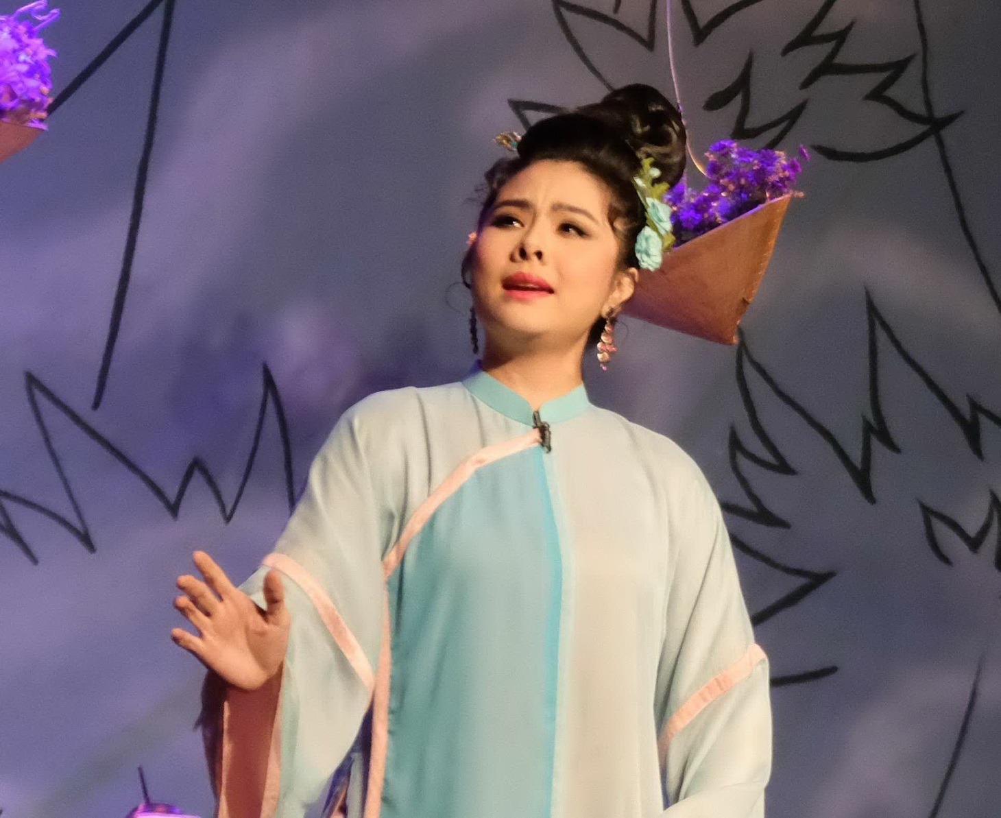 Vân Trang trong vở Mưu bà Tú - Ảnh: LINH ĐOAN