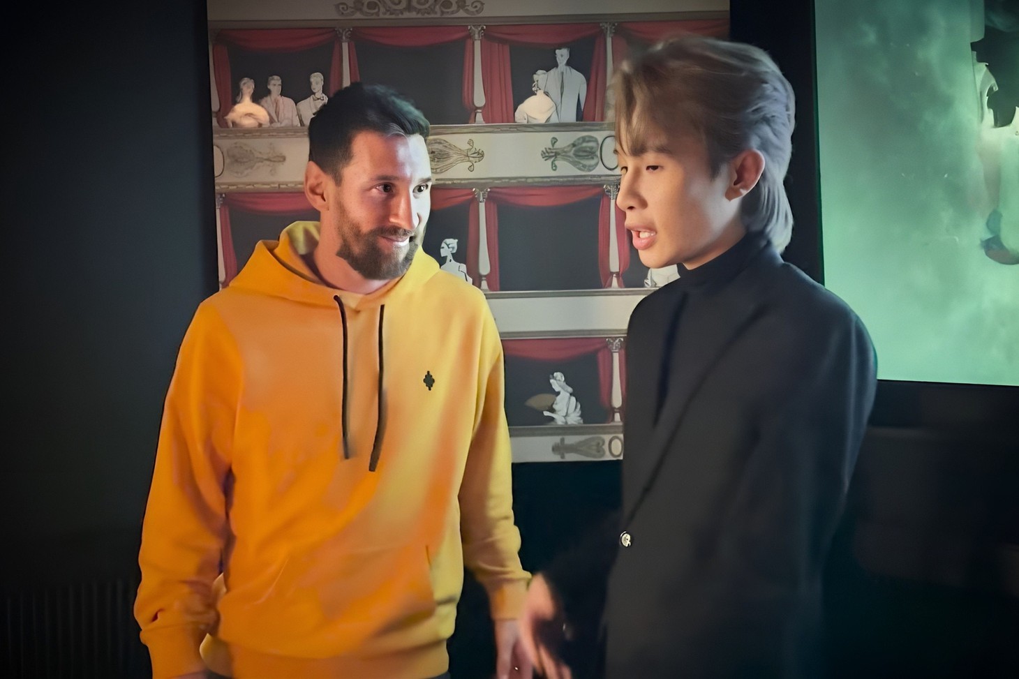 Jack và Messi trong MV "Từ nơi tôi sinh ra" - Ảnh cắt từ clip