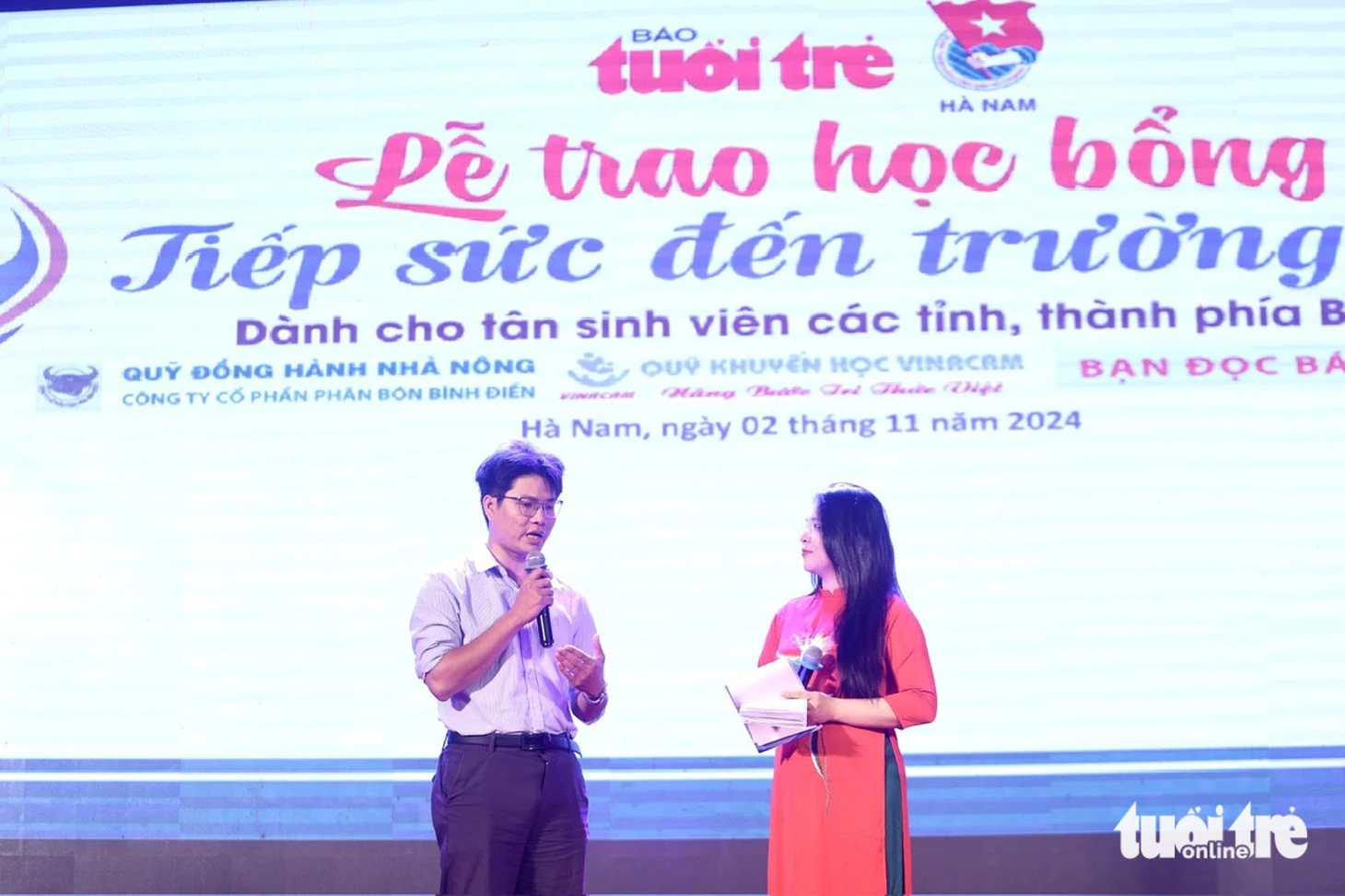 Tiếp sức đến trường 19 tỉnh phía Bắc: Đau xót đi học bằng tiền viếng mẹ, nhưng tin vào tương lai! - Ảnh 18.