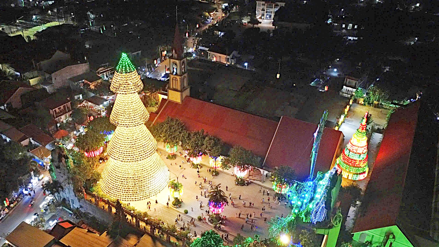 Có khó cũng vui Noel - Ảnh 4.