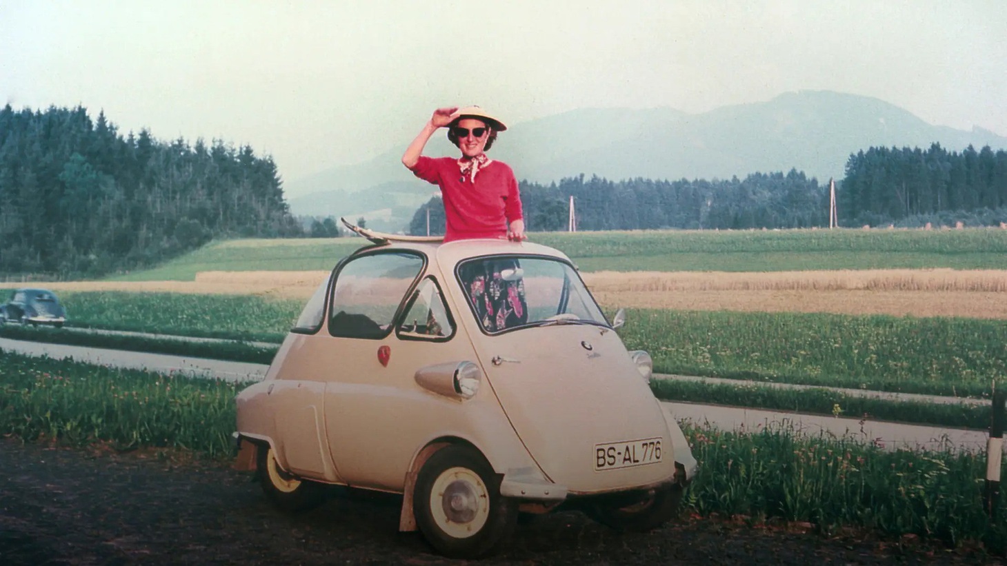 Nguyên bản thiết kế của Microlino/Microlino Lite là BMW Isetta - huyền thoại khai mở trào lưu xe bong bóng tròn, nhỏ vào thập niên 1950 - Ảnh: BMW
