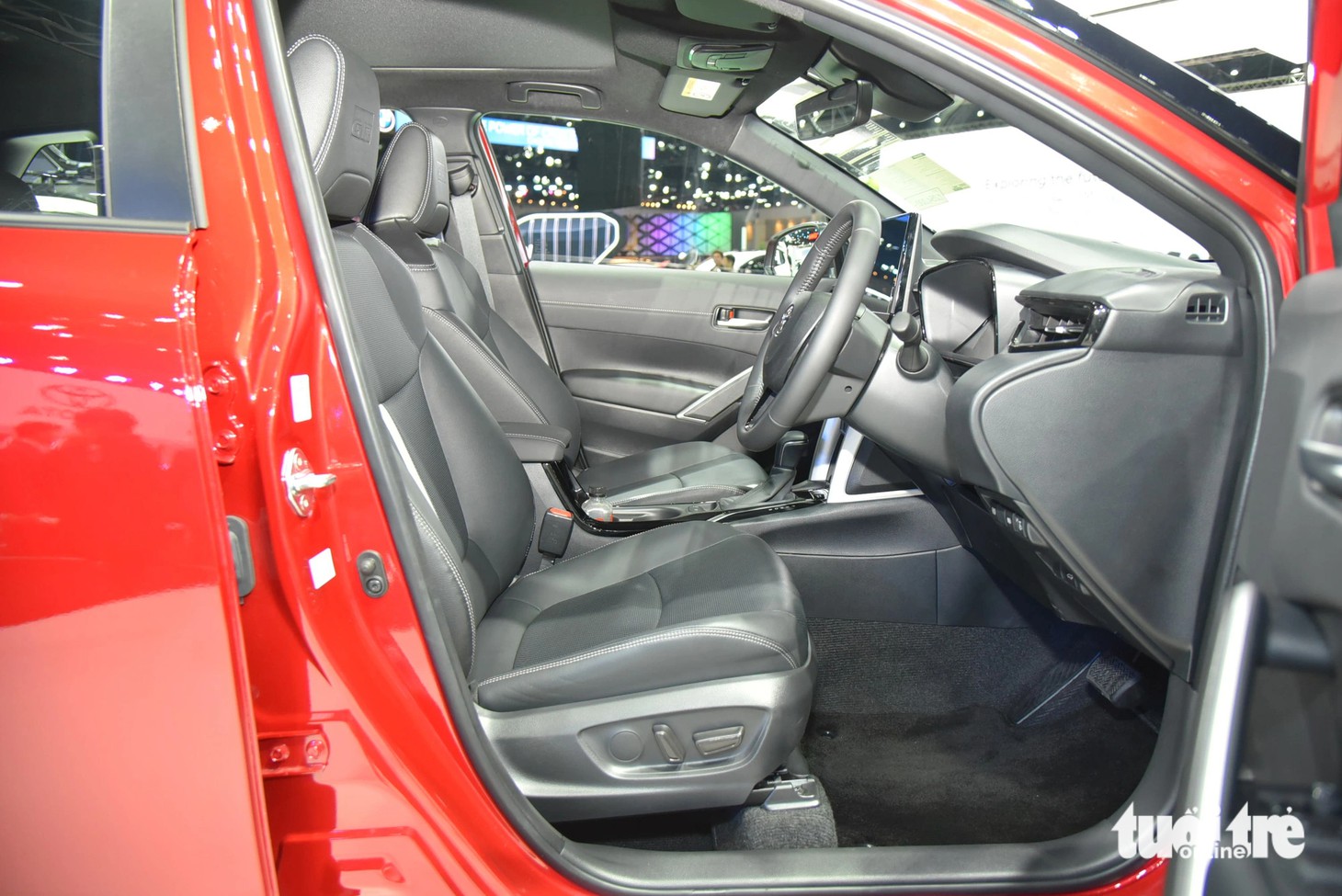 Toyota Corolla Cross 2024 lột xác, thêm tiện nghi, giá về Việt Nam dự kiến không đổi- Ảnh 18.