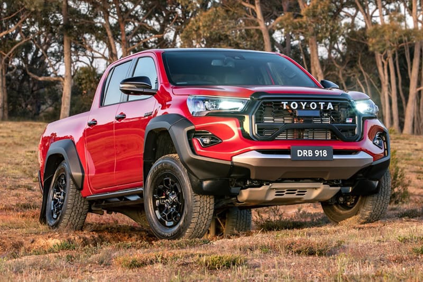 Toyota Hilux hiệu suất cao sắp về Đông Nam Á, khó về Việt Nam- Ảnh 4.