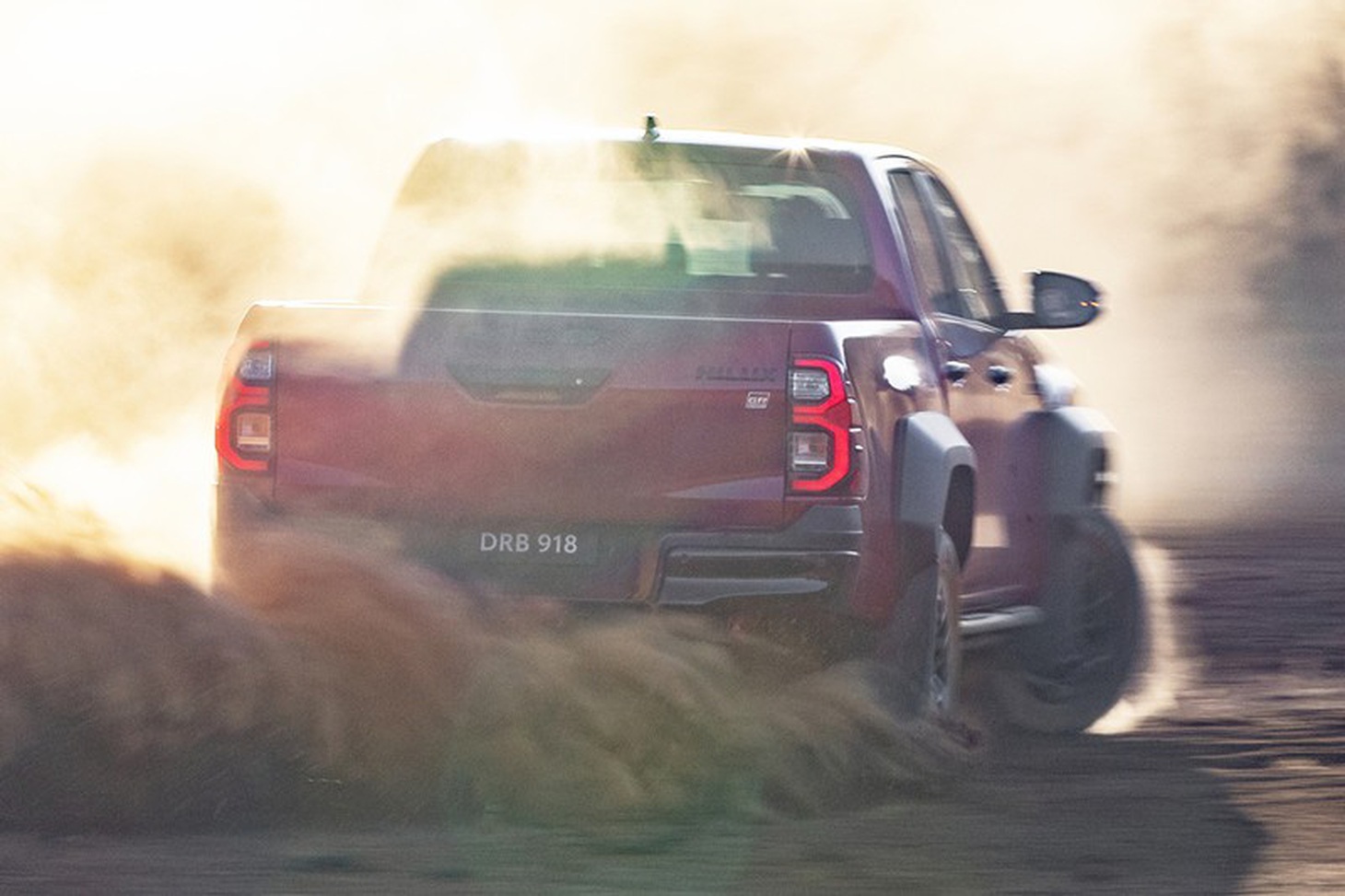 Toyota Hilux hiệu suất cao sắp về Đông Nam Á, khó về Việt Nam- Ảnh 8.