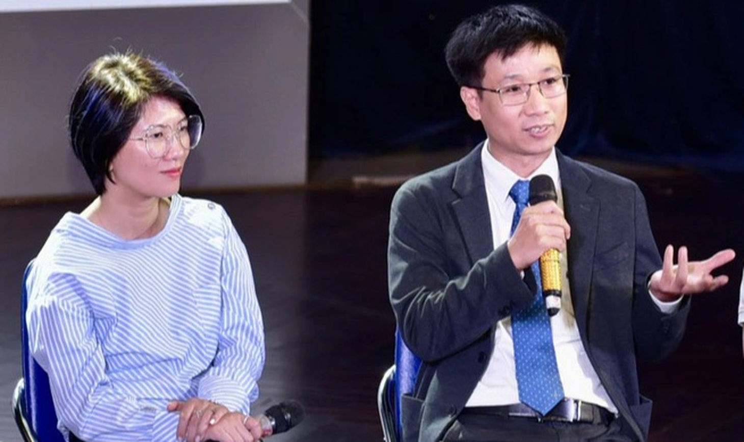 Thầy Lê Văn Quốc Anh, trưởng khoa Công nghệ thông tin Trường ĐH Giao thông Vận tải TP.HCM phát biểu về môn học AI trong trường - Ảnh: T.T.D.