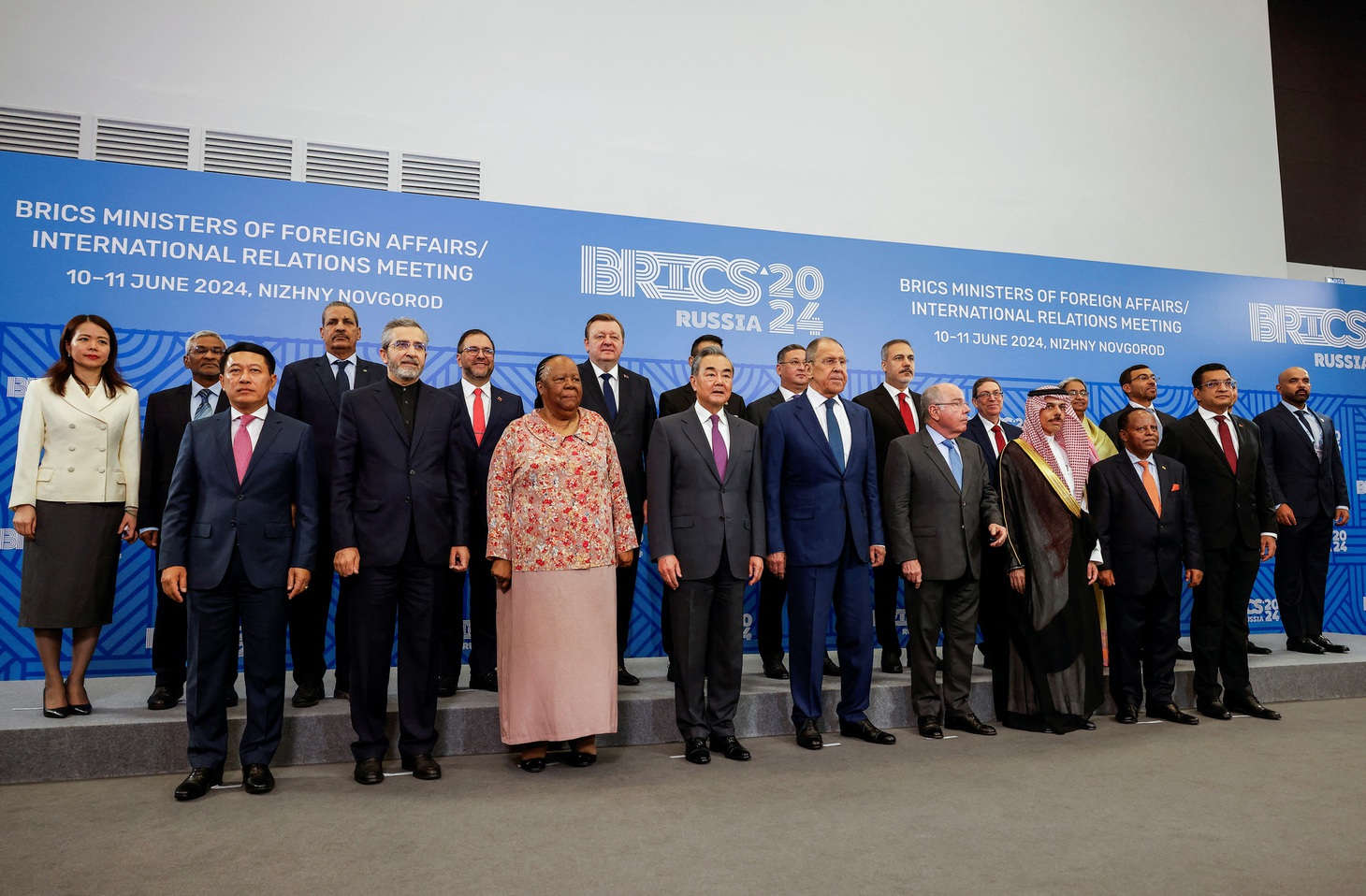 Việt Nam tham dự đối thoại mở rộng của nhóm BRICS tại Nga - Ảnh: REUTERS
