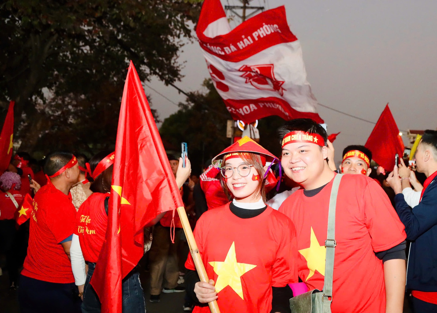 Việt Trì mở hội trước 'đại chiến' Việt Nam - Thái Lan - Ảnh 10.