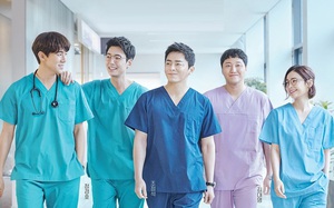 Yoo Yeon Seok không cần cố để tròn vai trong Khi điện thoại đổ chuông vì ngoài đời là tổng tài triệu - Ảnh 3.