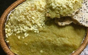 Giao thừa nấu bánh ngào, nhớ tuổi thơ dữ dội - Ảnh 3.