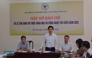 Tiến sĩ ngành quân sự 39 tuổi là người trẻ nhất được tôn vinh Trí thức tiêu biểu năm 2024  - Ảnh 3.